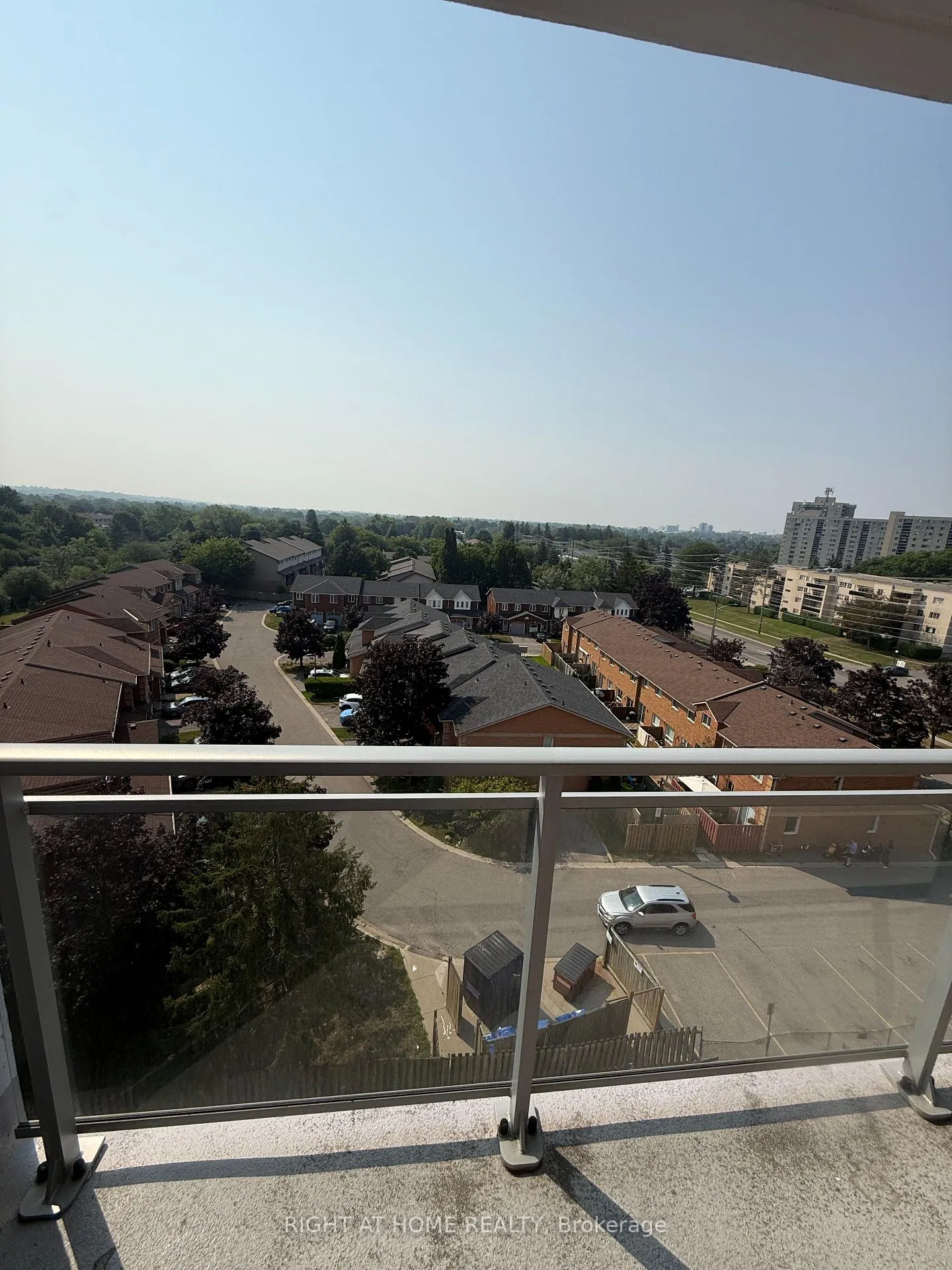 Photo 5 of Unit 708, 855 Wilson Road N, Oshawa, Pinecrest — HOMEH
