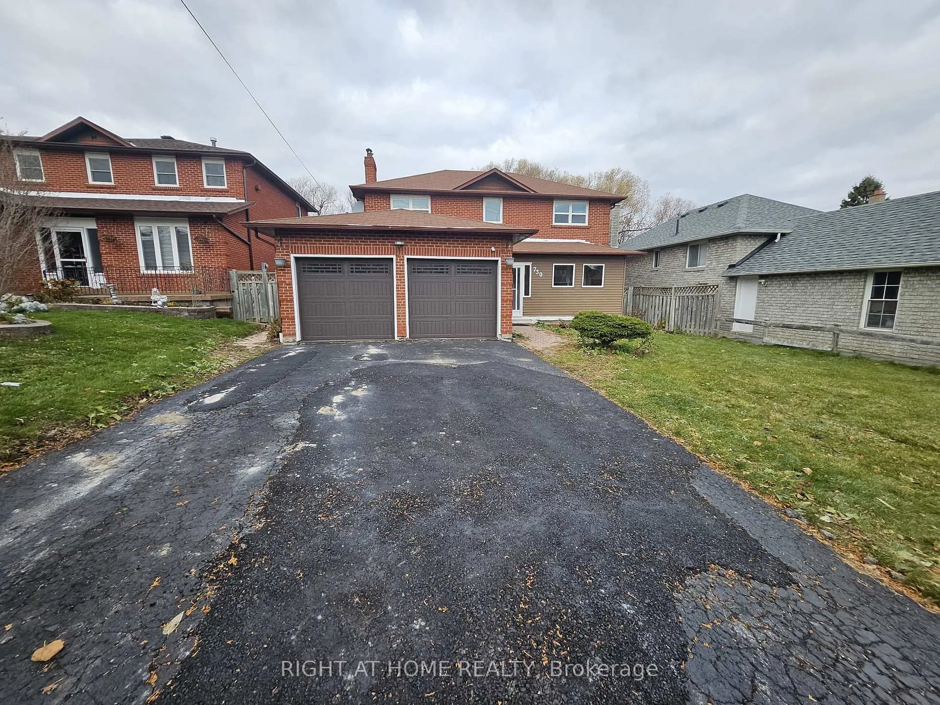 Photo 1 of Unit Main & 2nd Level, 730 Sheppard Avenue, Pickering, Woodlands — HOMEH