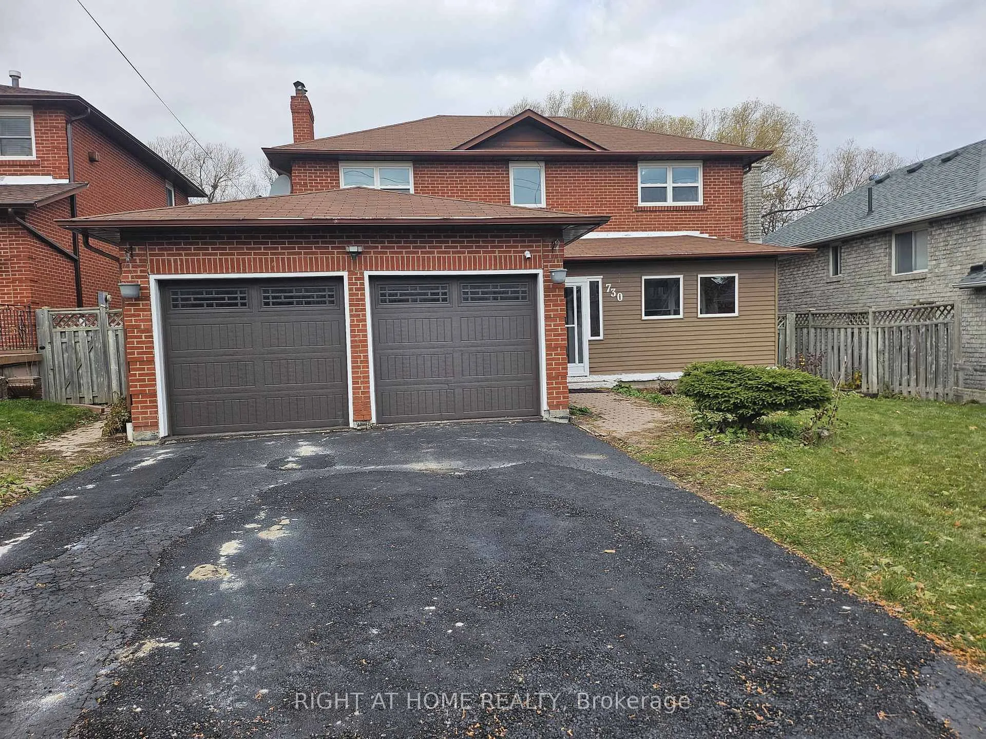 Photo 2 of Unit Main & 2nd Level, 730 Sheppard Avenue, Pickering, Woodlands — HOMEH