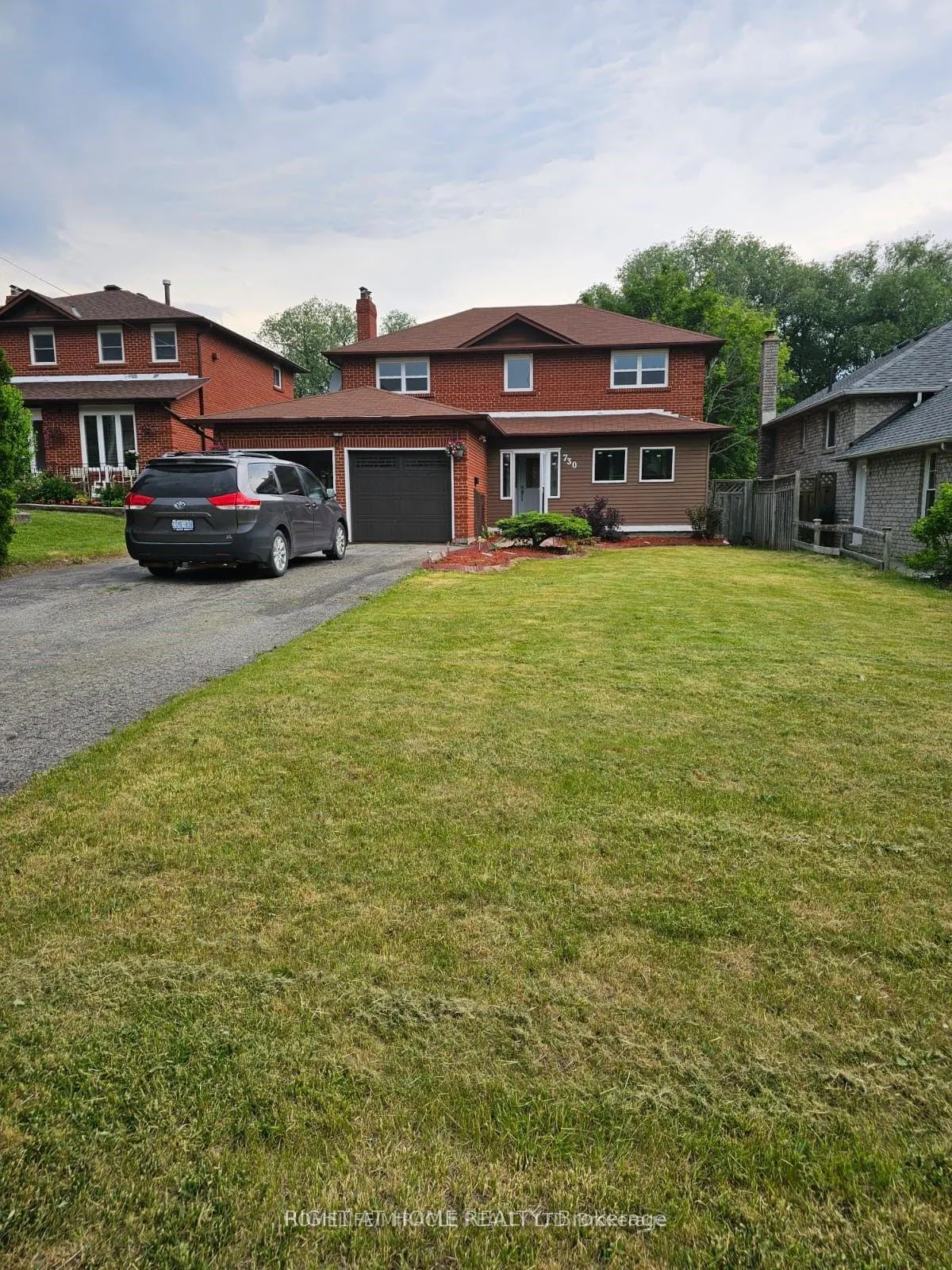 Photo 3 of Unit Main & 2nd Level, 730 Sheppard Avenue, Pickering, Woodlands — HOMEH