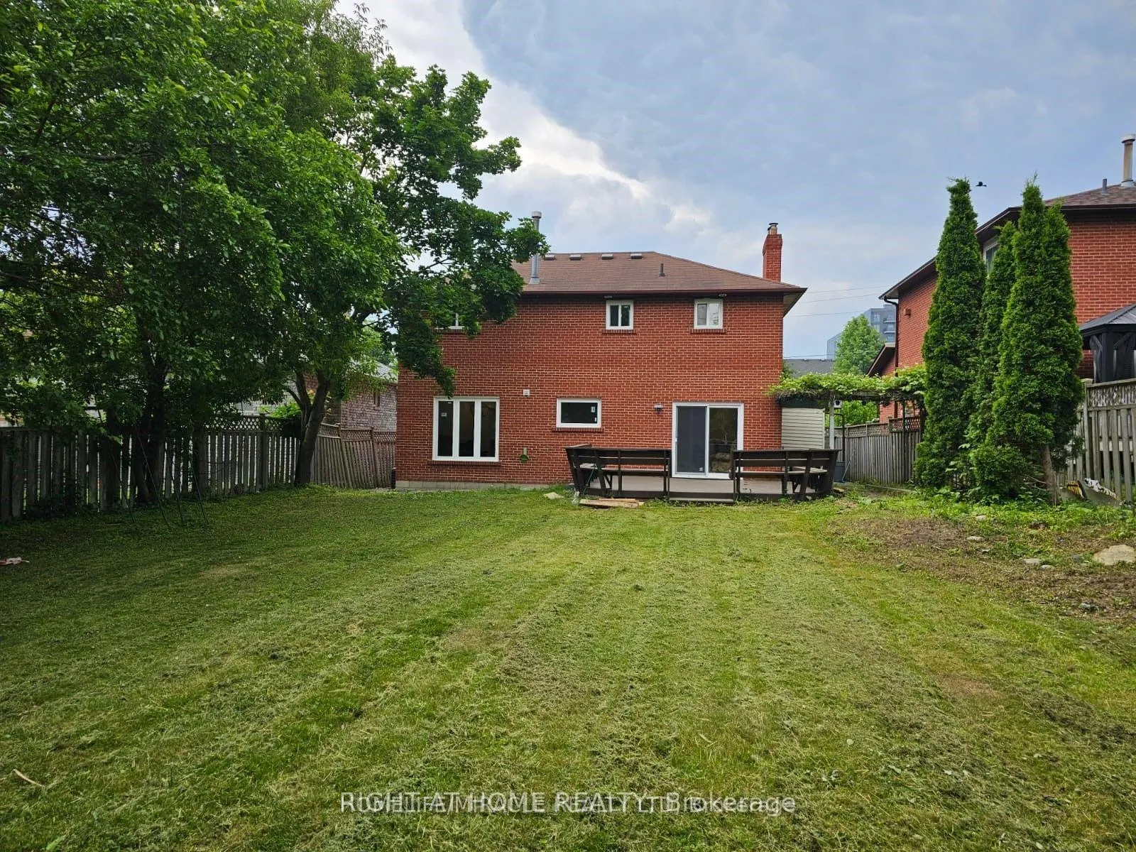 Photo 5 of Unit Main & 2nd Level, 730 Sheppard Avenue, Pickering, Woodlands — HOMEH