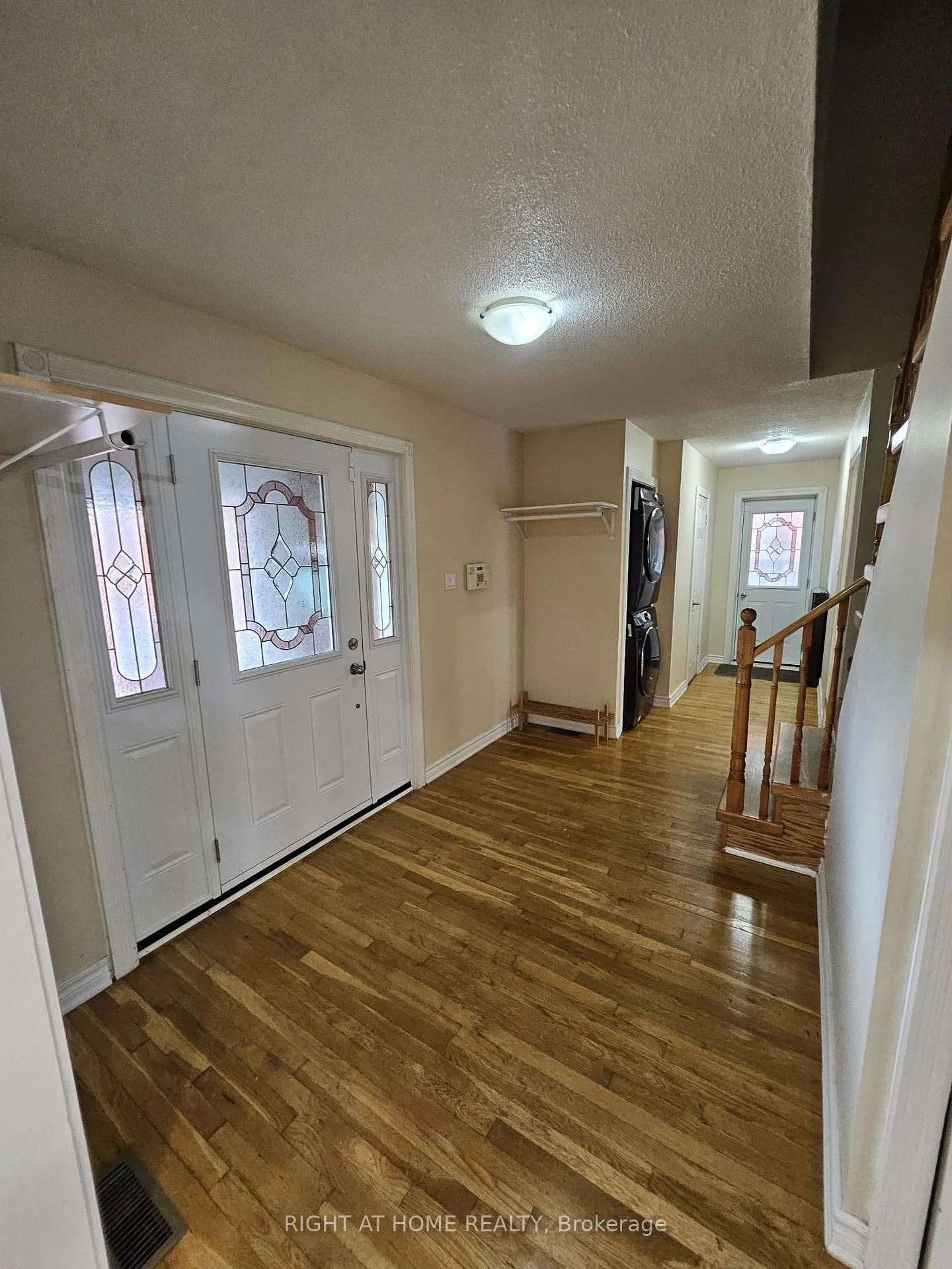 Photo 8 of Unit Main & 2nd Level, 730 Sheppard Avenue, Pickering, Woodlands — HOMEH