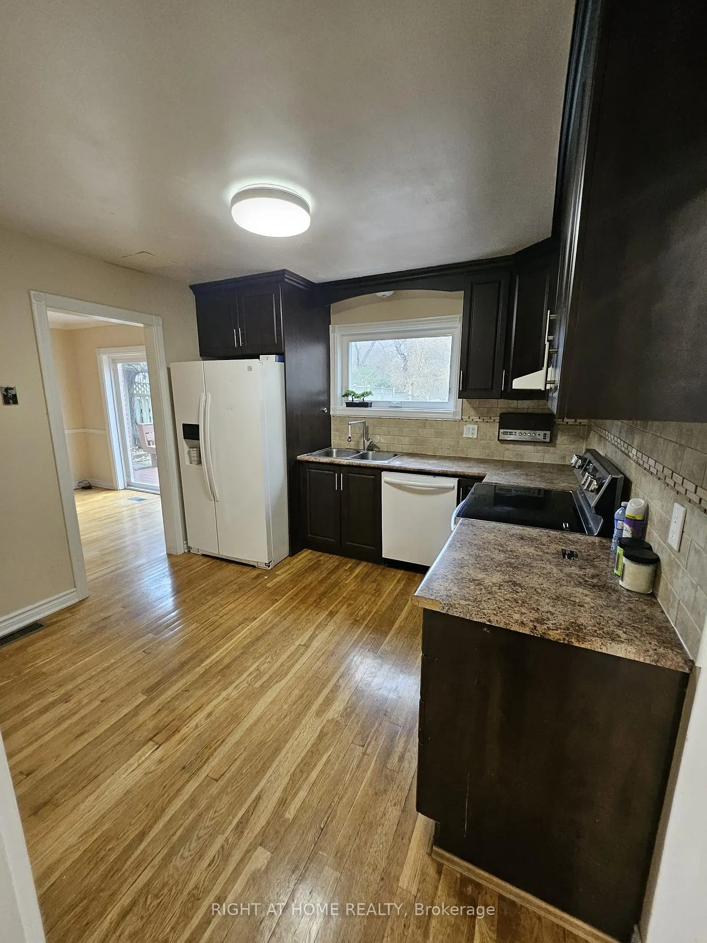Photo 17 of Unit Main & 2nd Level, 730 Sheppard Avenue, Pickering, Woodlands — HOMEH