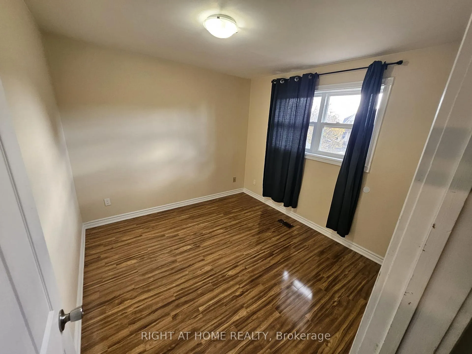 Photo 27 of Unit Main & 2nd Level, 730 Sheppard Avenue, Pickering, Woodlands — HOMEH