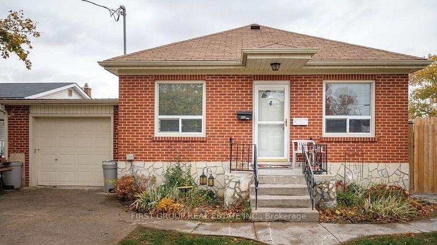 Front of 422 Brioux Avenue