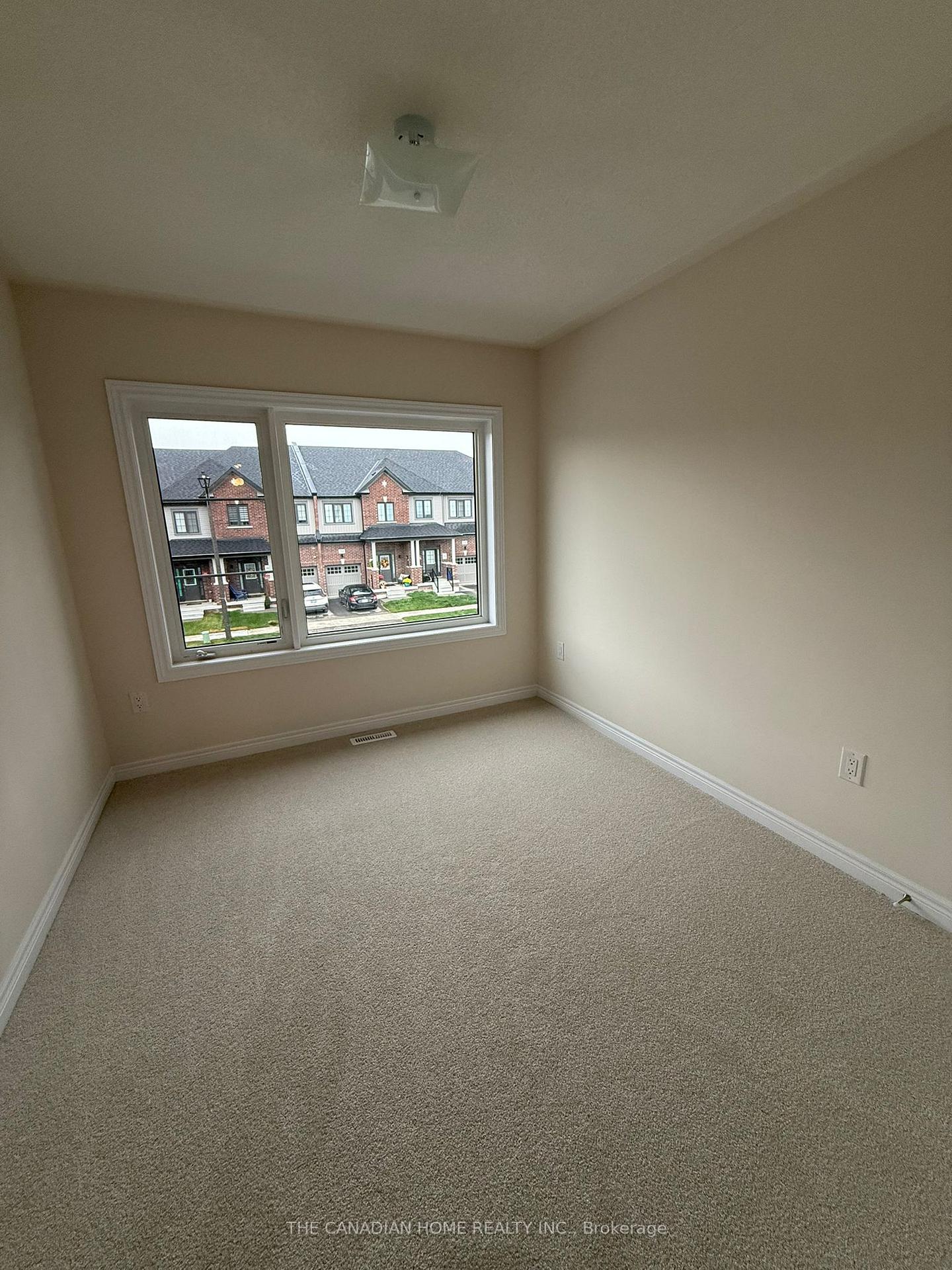 Photo 4 of 2045 Horace Duncan Crescent, Oshawa, Kedron — HOMEH
