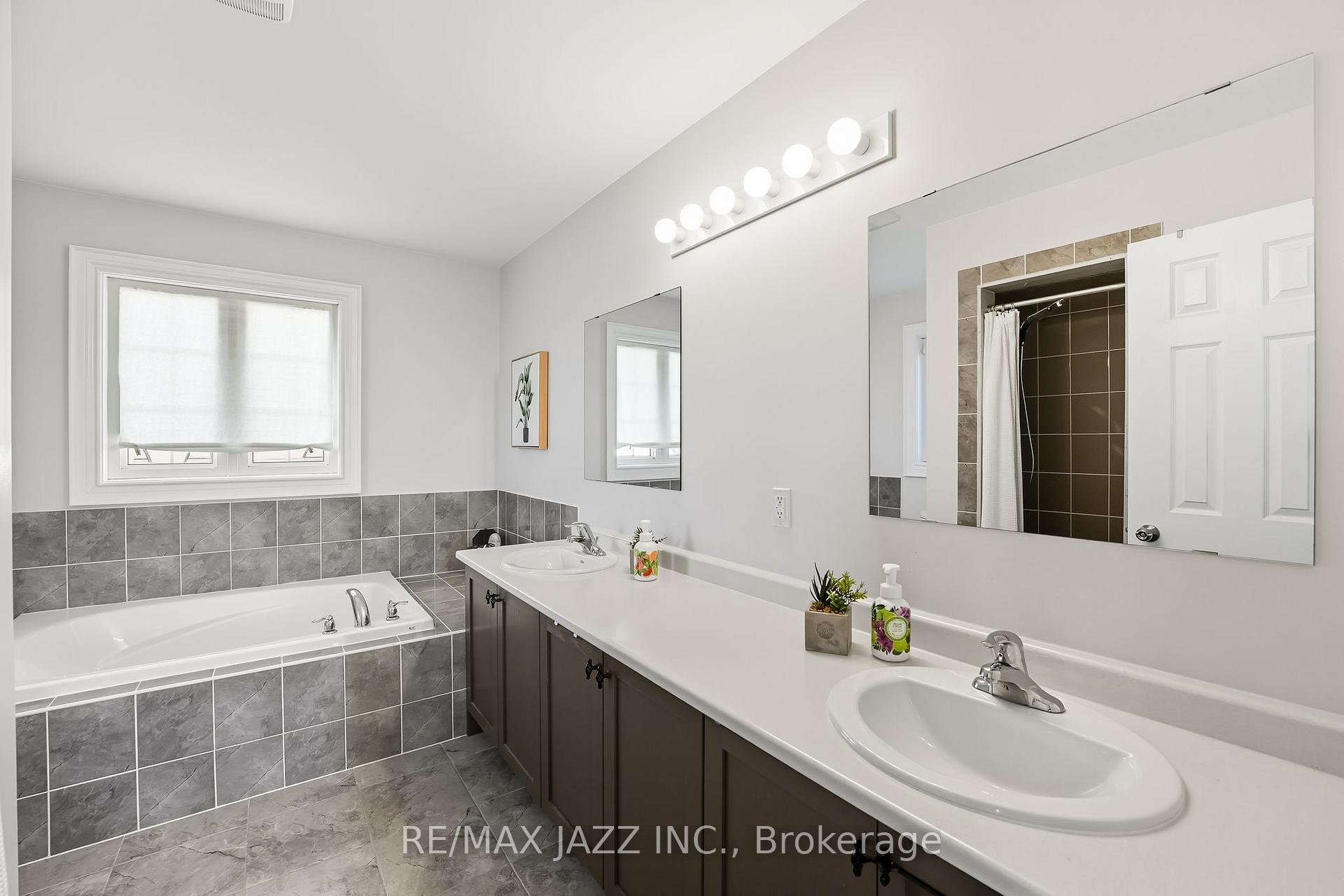 Photo 16 of 1728 Jack Glenn Street, Oshawa, Taunton — HOMEH