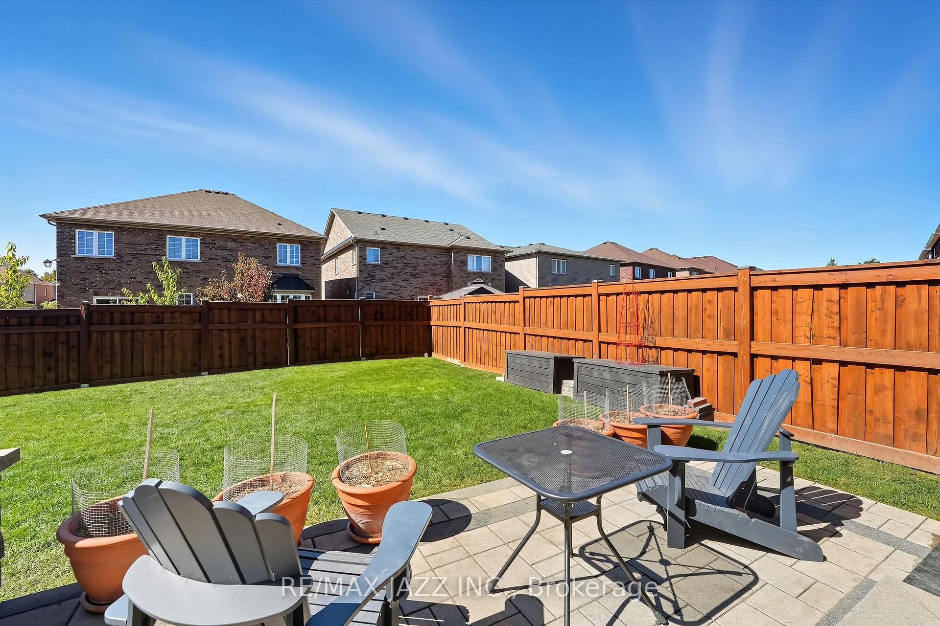 Photo 17 of 1728 Jack Glenn Street, Oshawa, Taunton — HOMEH