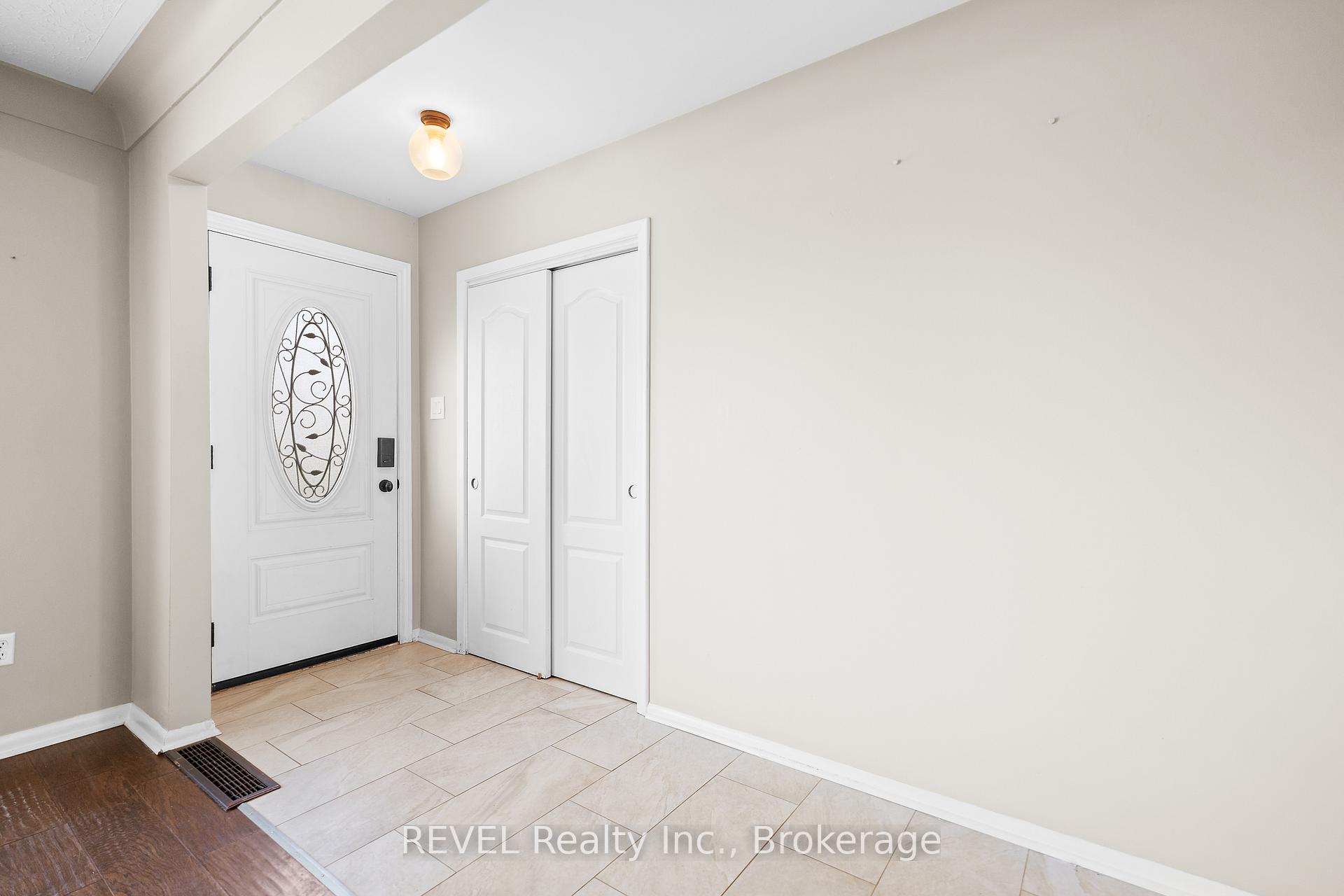 Photo 6 of 6 Stella Street, Pelham, Fonthill — HOMEH