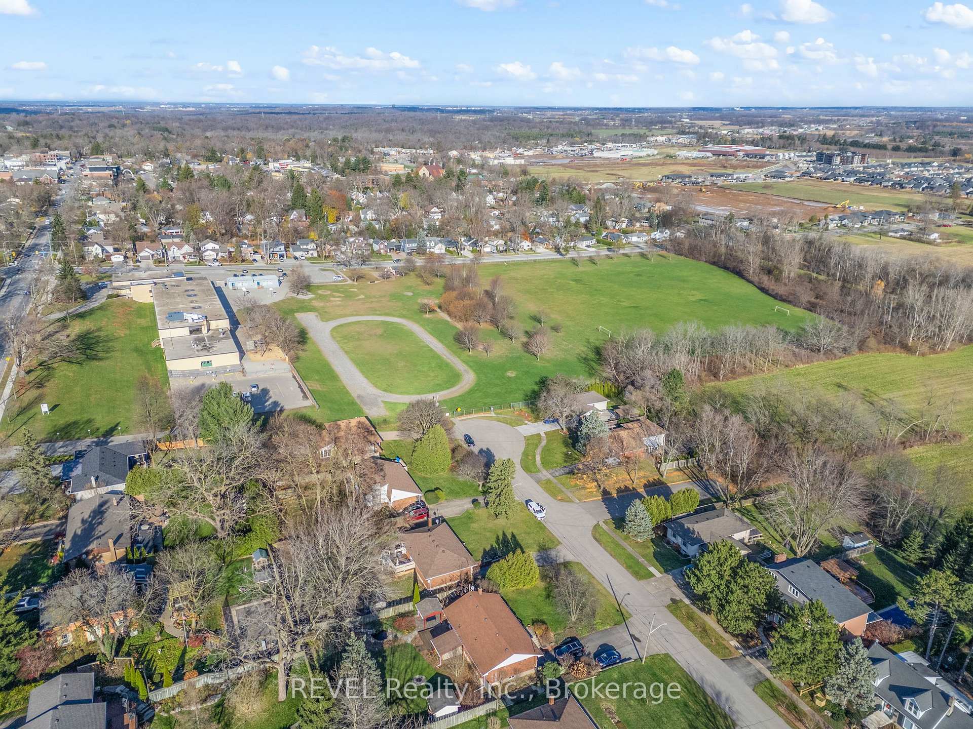 Photo 32 of 6 Stella Street, Pelham, Fonthill — HOMEH
