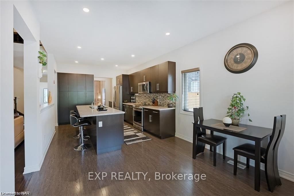 Photo 4 of 62 Buckley Terrace, Pelham, Fonthill — HOMEH