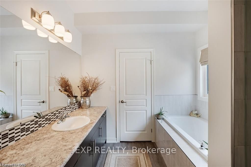 Photo 11 of 62 Buckley Terrace, Pelham, Fonthill — HOMEH