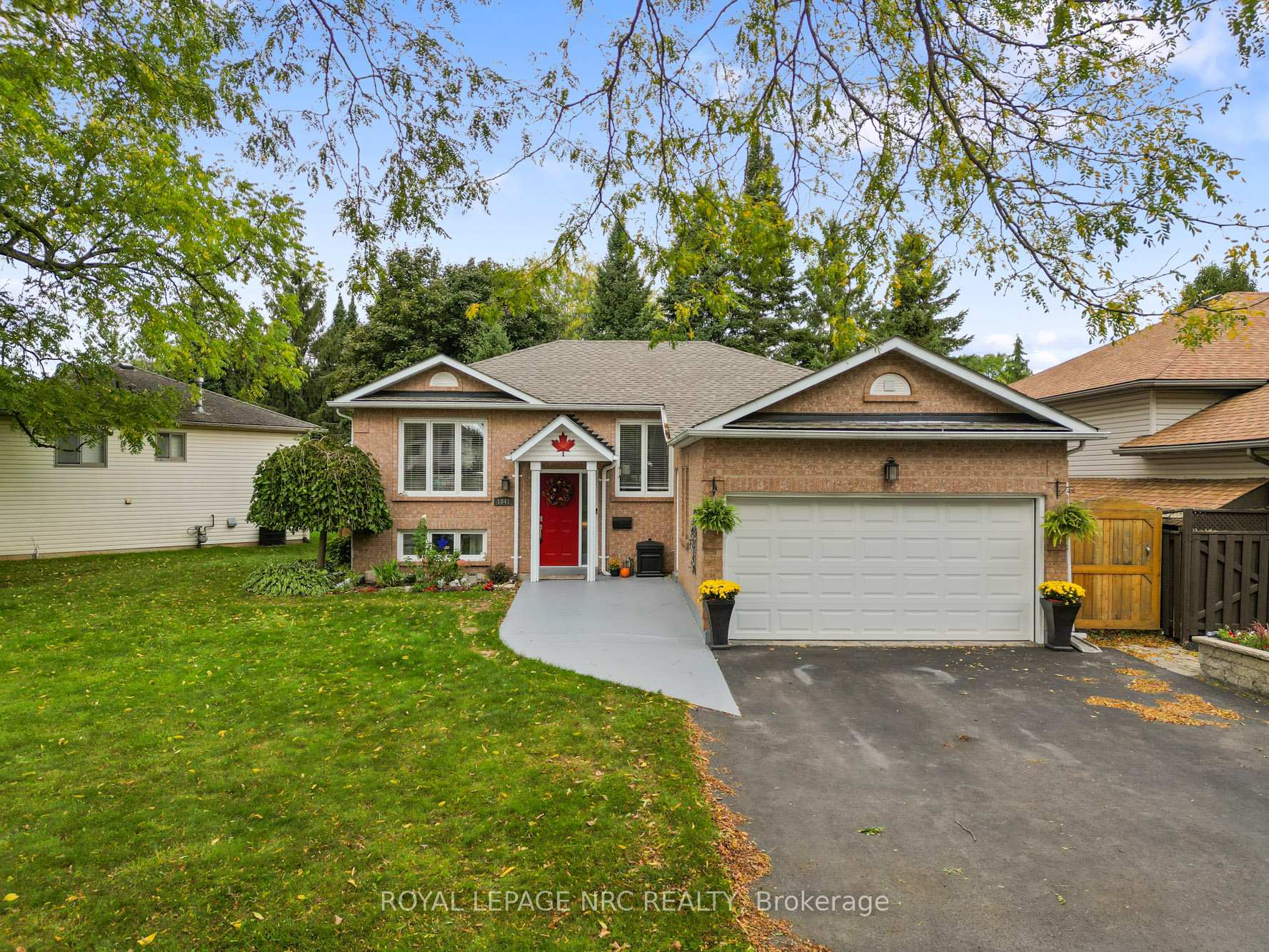 Photo 4 of 1041 Quaker Road, Pelham, Fonthill — HOMEH