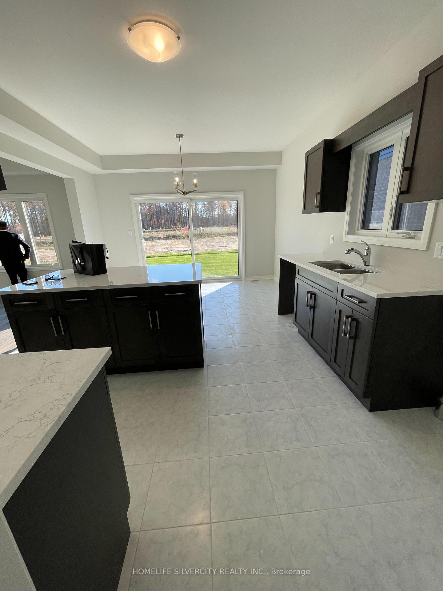 Photo 8 of 64 Marie Street, Pelham, Fonthill — HOMEH
