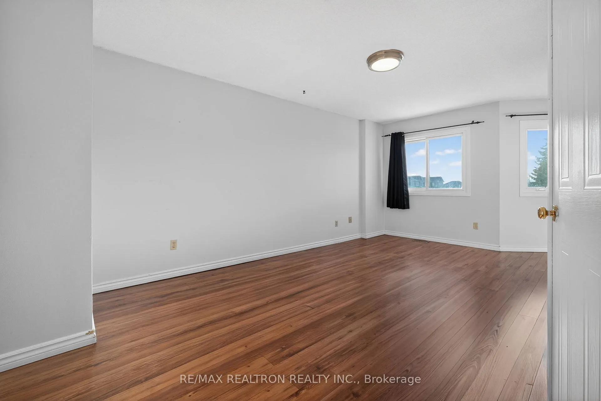 Photo 18 of 1622 Hollyhedge Drive, Pickering, Brock Ridge — HOMEH