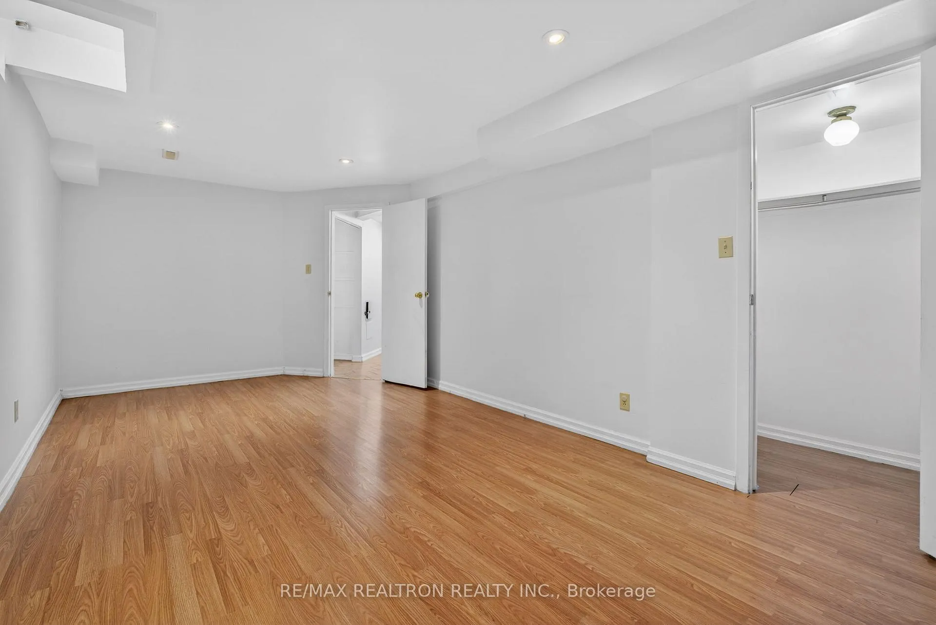 Photo 32 of 1622 Hollyhedge Drive, Pickering, Brock Ridge — HOMEH
