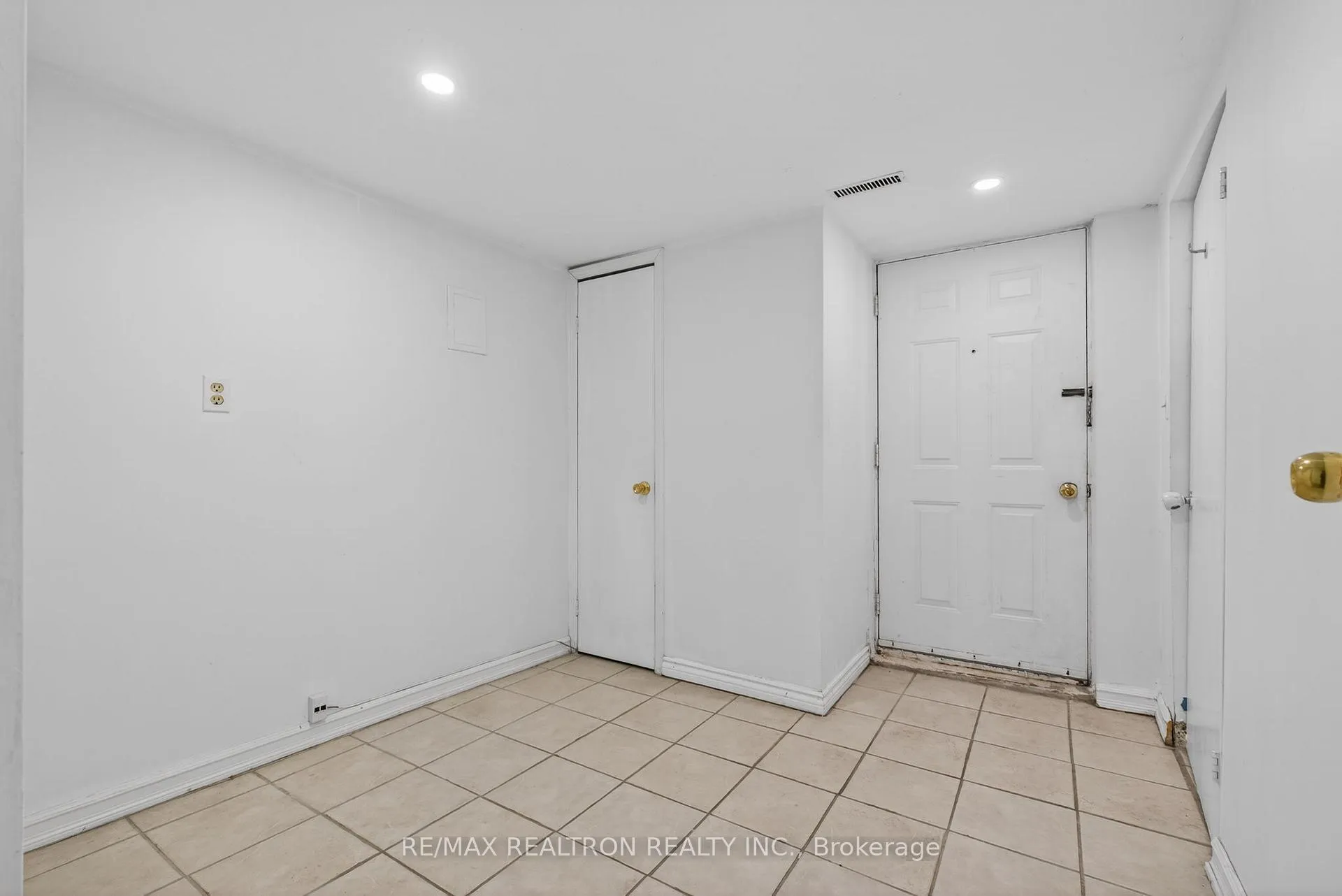 Photo 34 of 1622 Hollyhedge Drive, Pickering, Brock Ridge — HOMEH