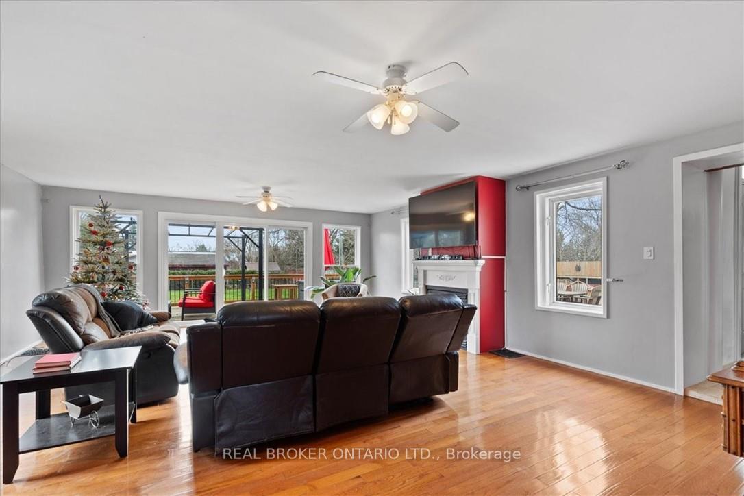 Photo 12 of 207 Huron Road, Perth South, Sebringville — HOMEH
