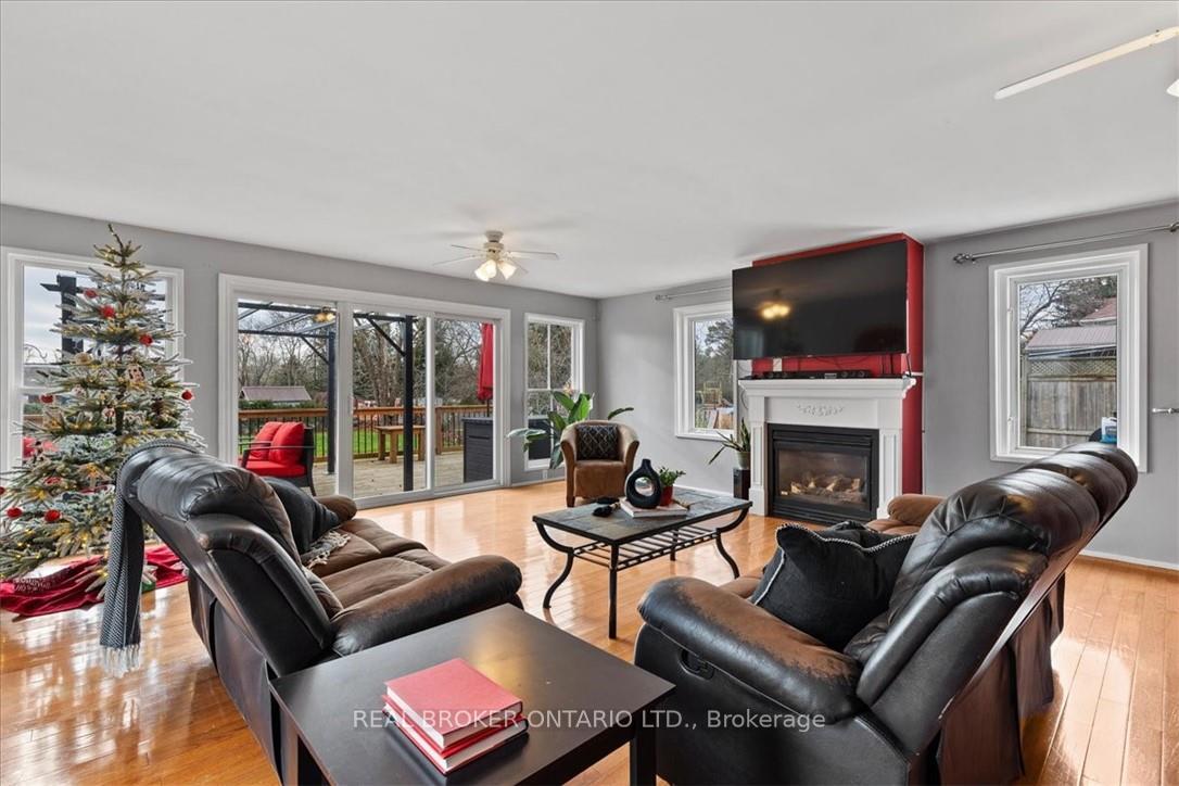 Photo 13 of 207 Huron Road, Perth South, Sebringville — HOMEH