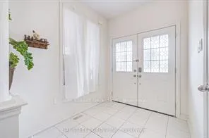 Photo 4 of 1804 Grandview Street N, Oshawa, Taunton — HOMEH
