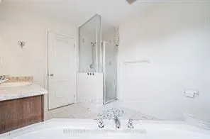 Photo 17 of 1804 Grandview Street N, Oshawa, Taunton — HOMEH