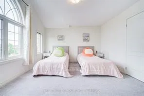 Photo 21 of 1804 Grandview Street N, Oshawa, Taunton — HOMEH