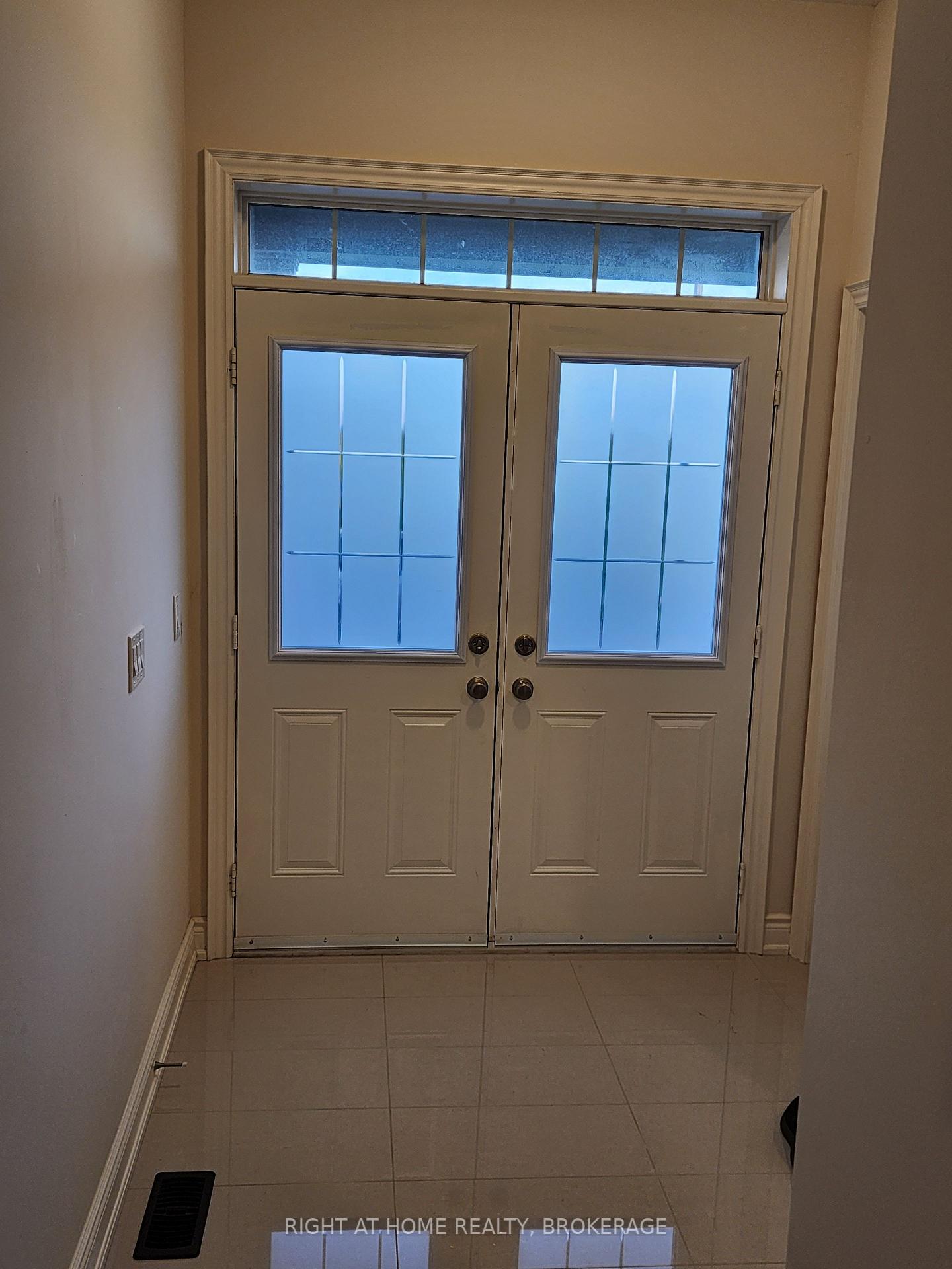 Photo 2 of 252(upper) Belmore Court, Milton, Ford — HOMEH