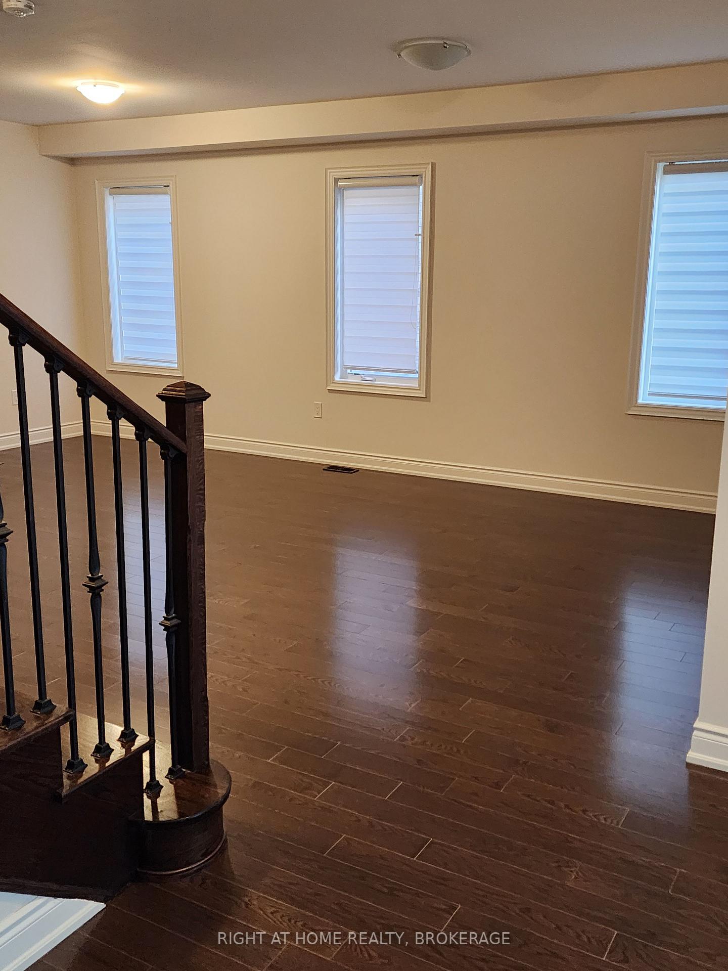 Photo 3 of 252(upper) Belmore Court, Milton, Ford — HOMEH