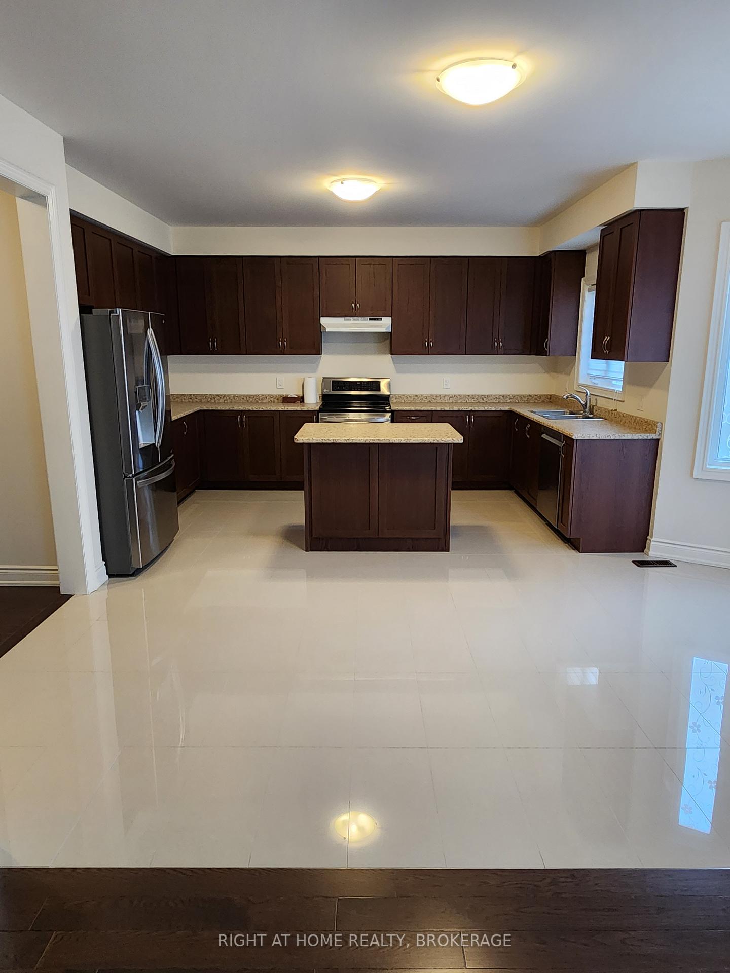 Photo 4 of 252(upper) Belmore Court, Milton, Ford — HOMEH