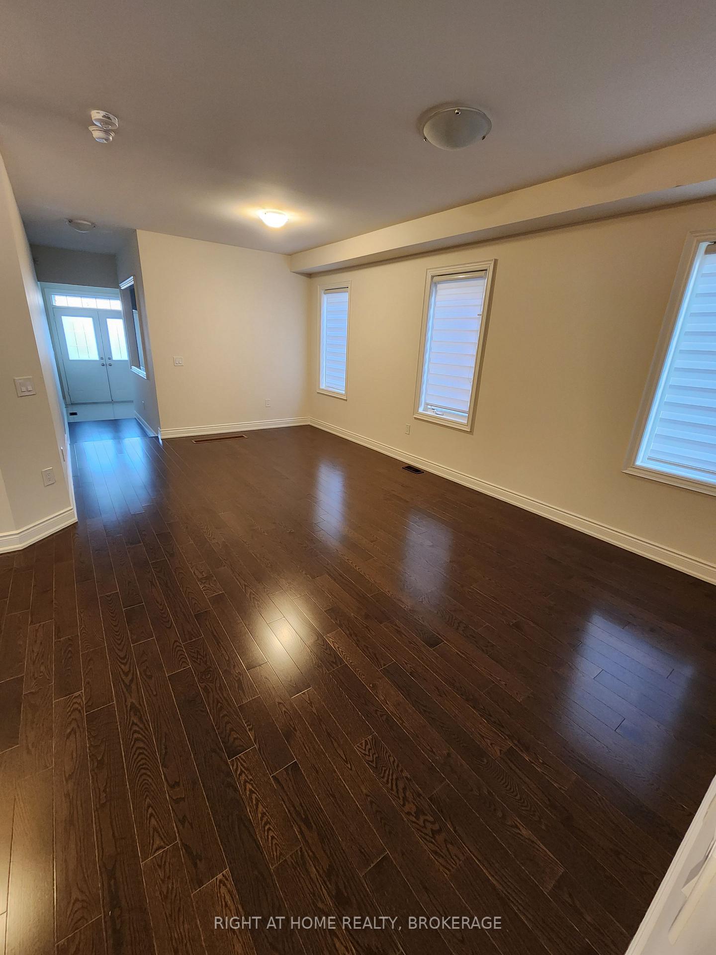 Photo 6 of 252(upper) Belmore Court, Milton, Ford — HOMEH
