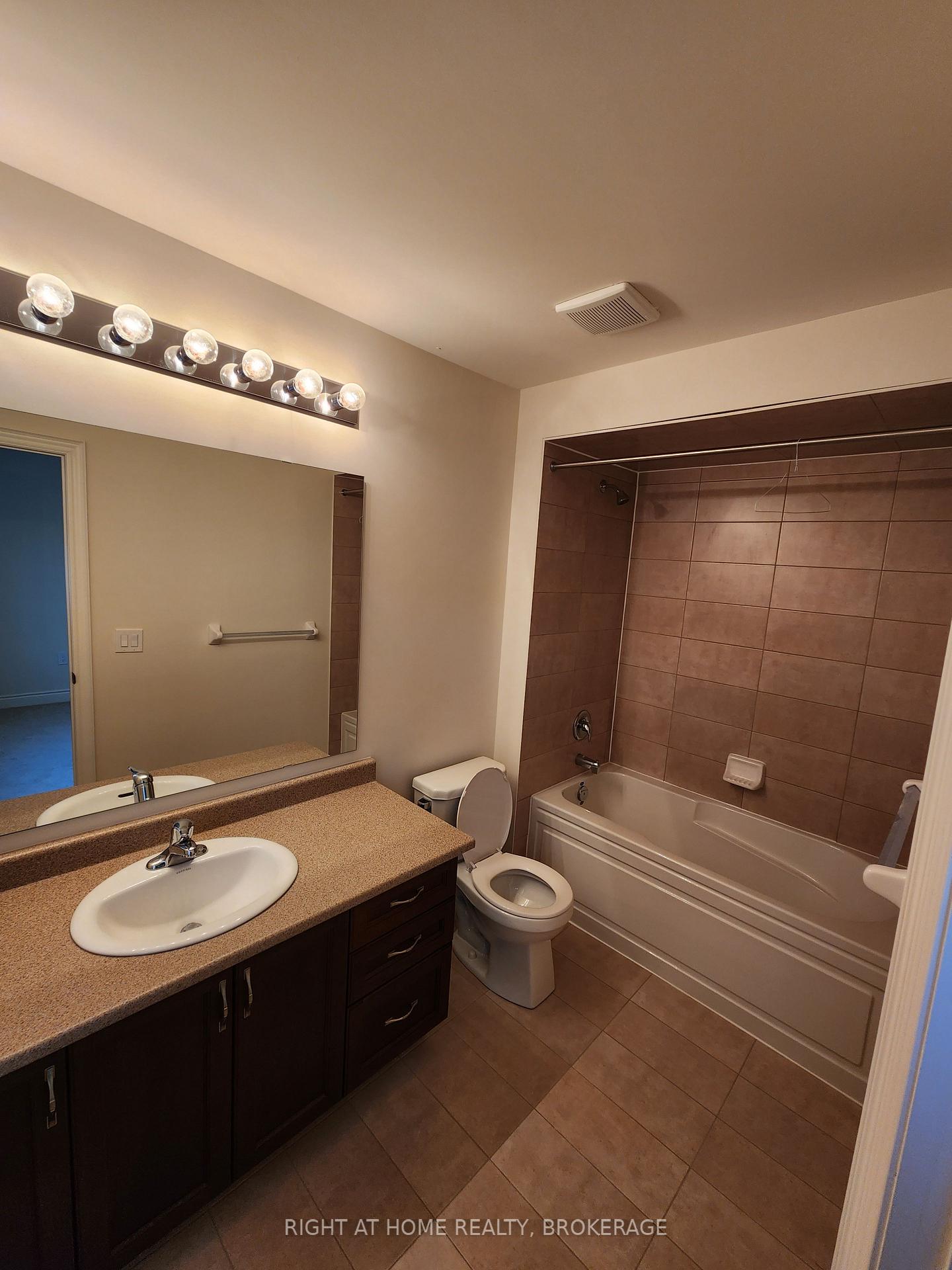 Photo 13 of 252(upper) Belmore Court, Milton, Ford — HOMEH