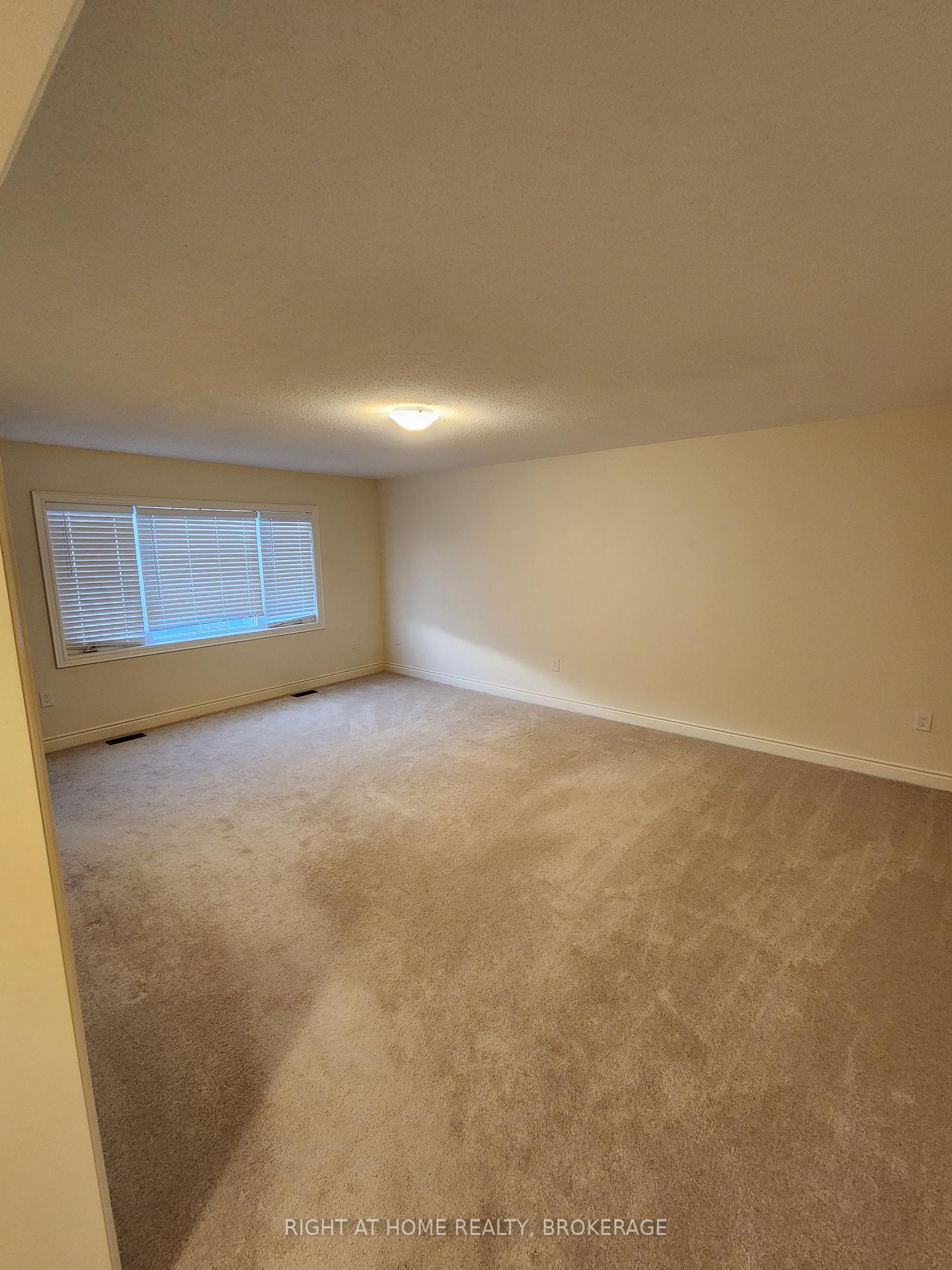 Photo 18 of 252(upper) Belmore Court, Milton, Ford — HOMEH