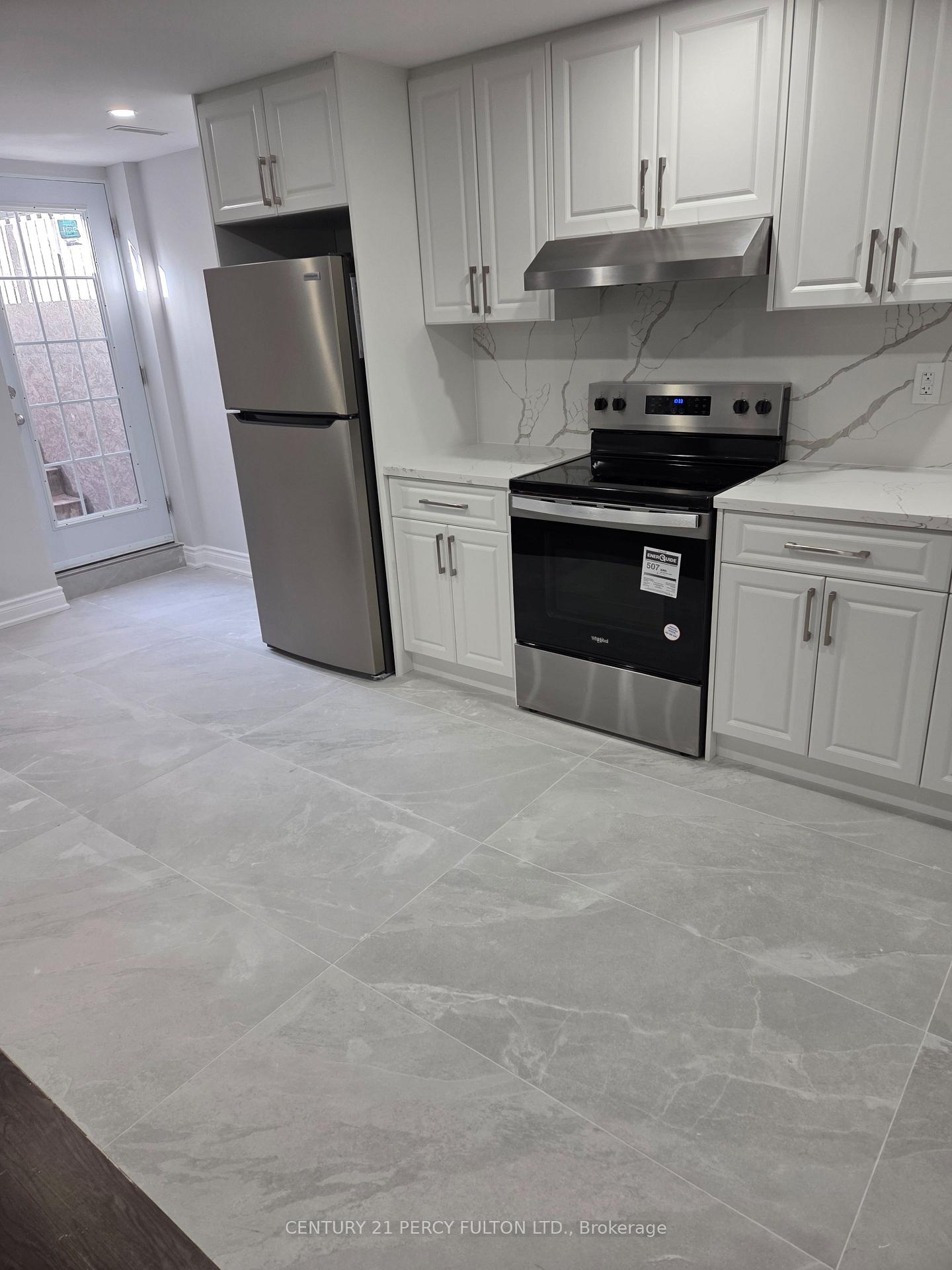 Front of Unit BSMT, 1607 Sandhurst Crescent