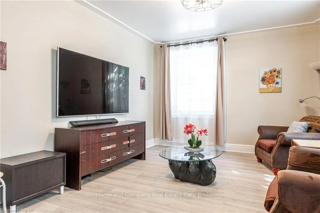 Photo 13 of 4206 Perth 20 Line, Perth South, Downie — HOMEH