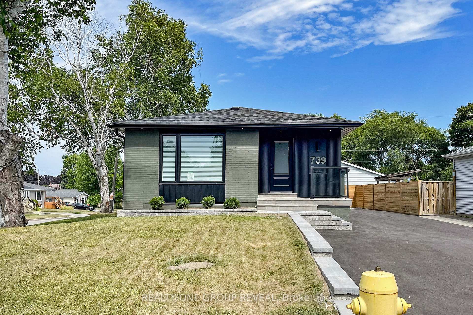 Photo 2 of Unit UPPER, 739 Annland Street, Pickering, Bay Ridges — HOMEH