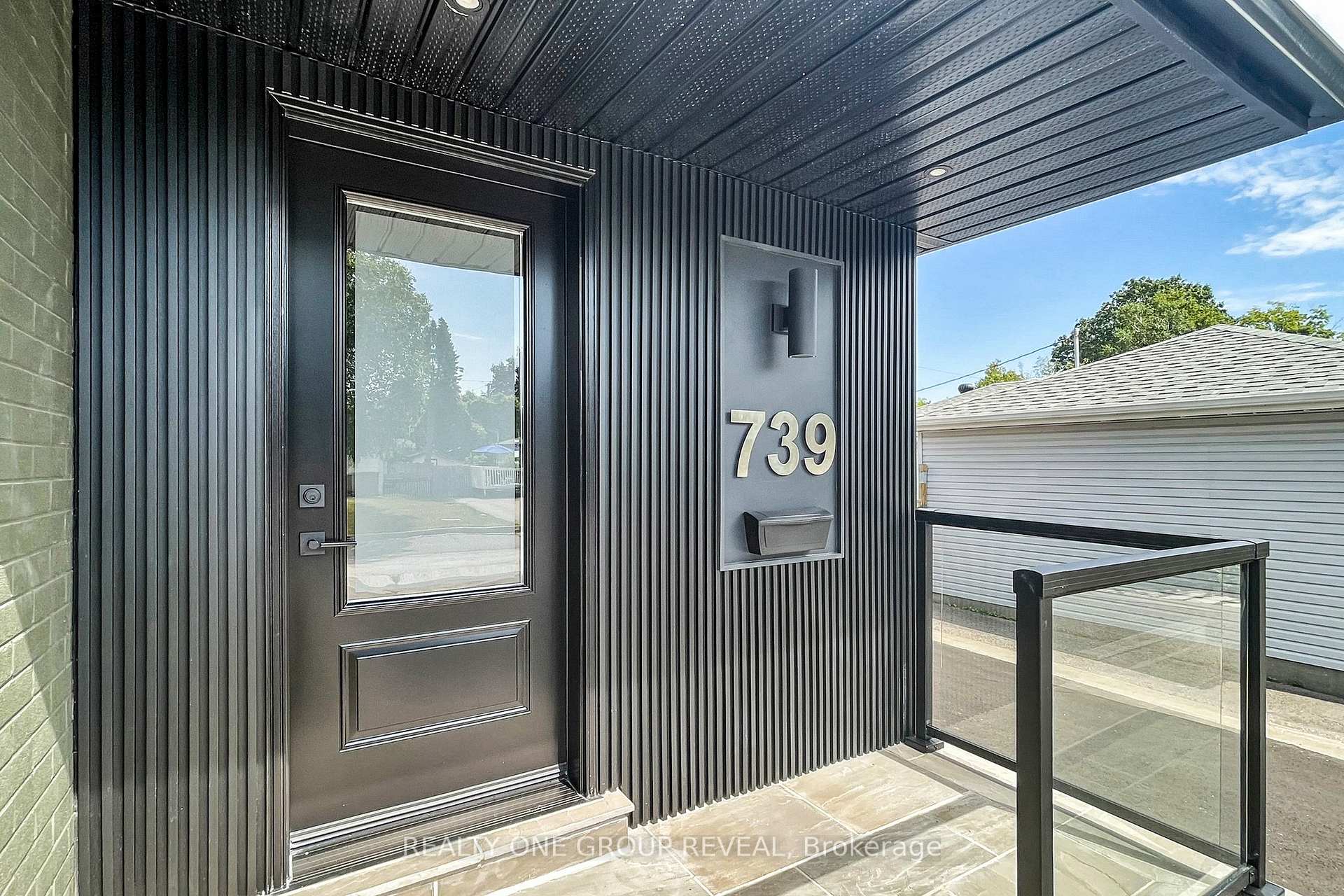 Photo 3 of Unit UPPER, 739 Annland Street, Pickering, Bay Ridges — HOMEH