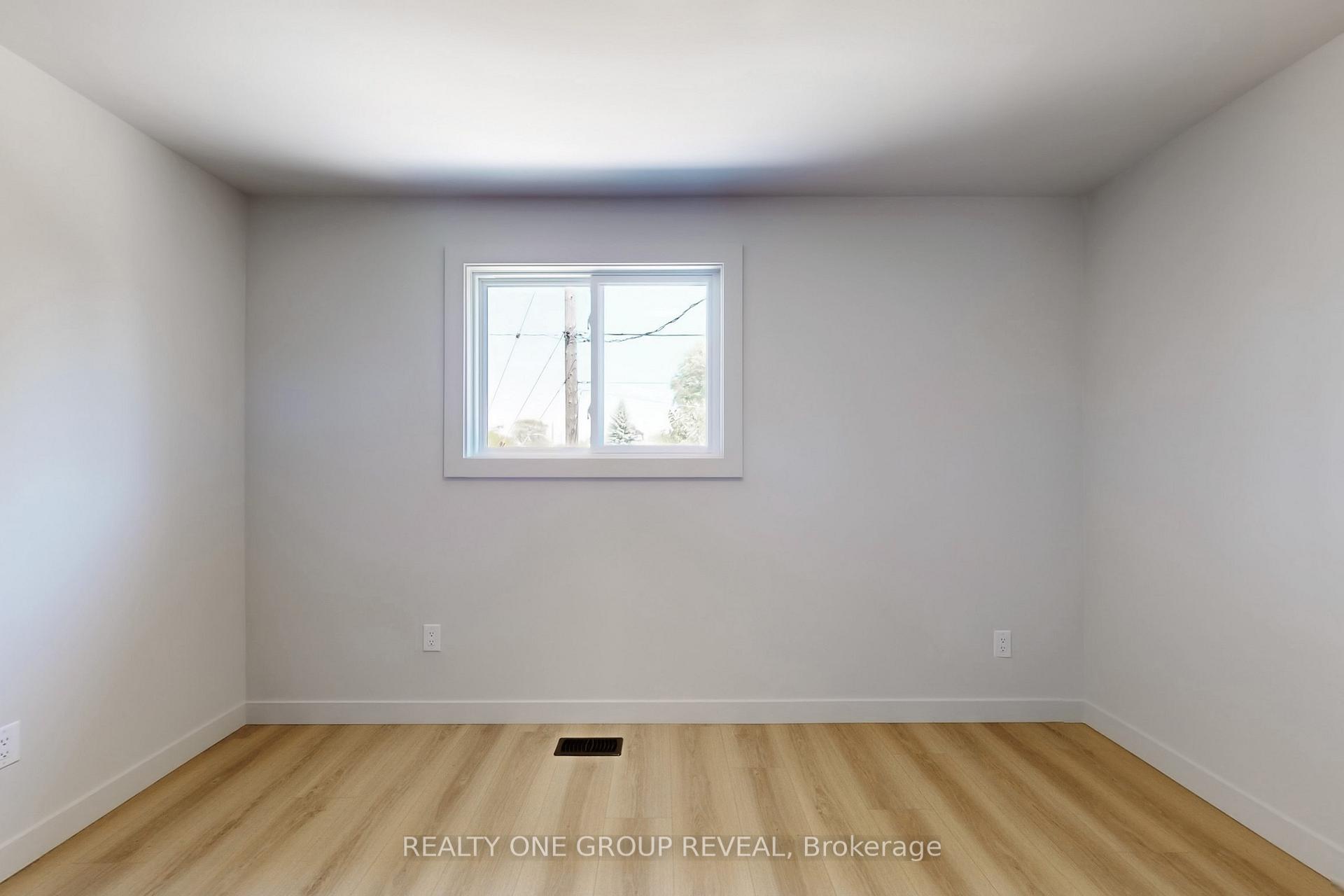 Photo 25 of Unit UPPER, 739 Annland Street, Pickering, Bay Ridges — HOMEH