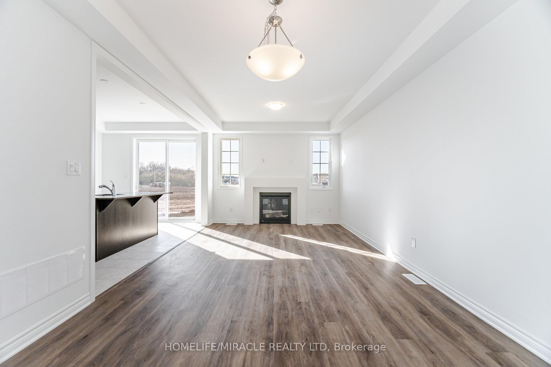 Photo 6 of 1185 Stirling Todd Ter, Milton, Bowes — HOMEH