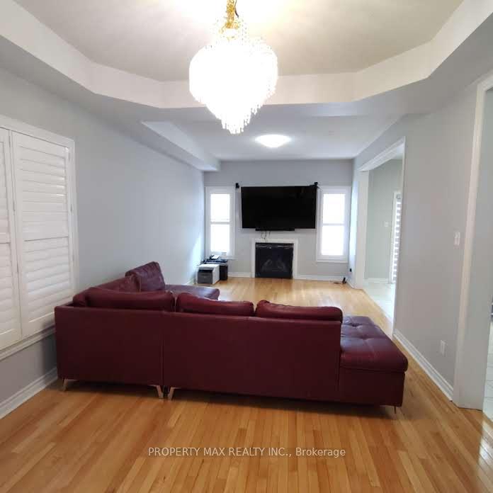 Photo 5 of 1517 Dusty Drive, Pickering, Duffin Heights — HOMEH