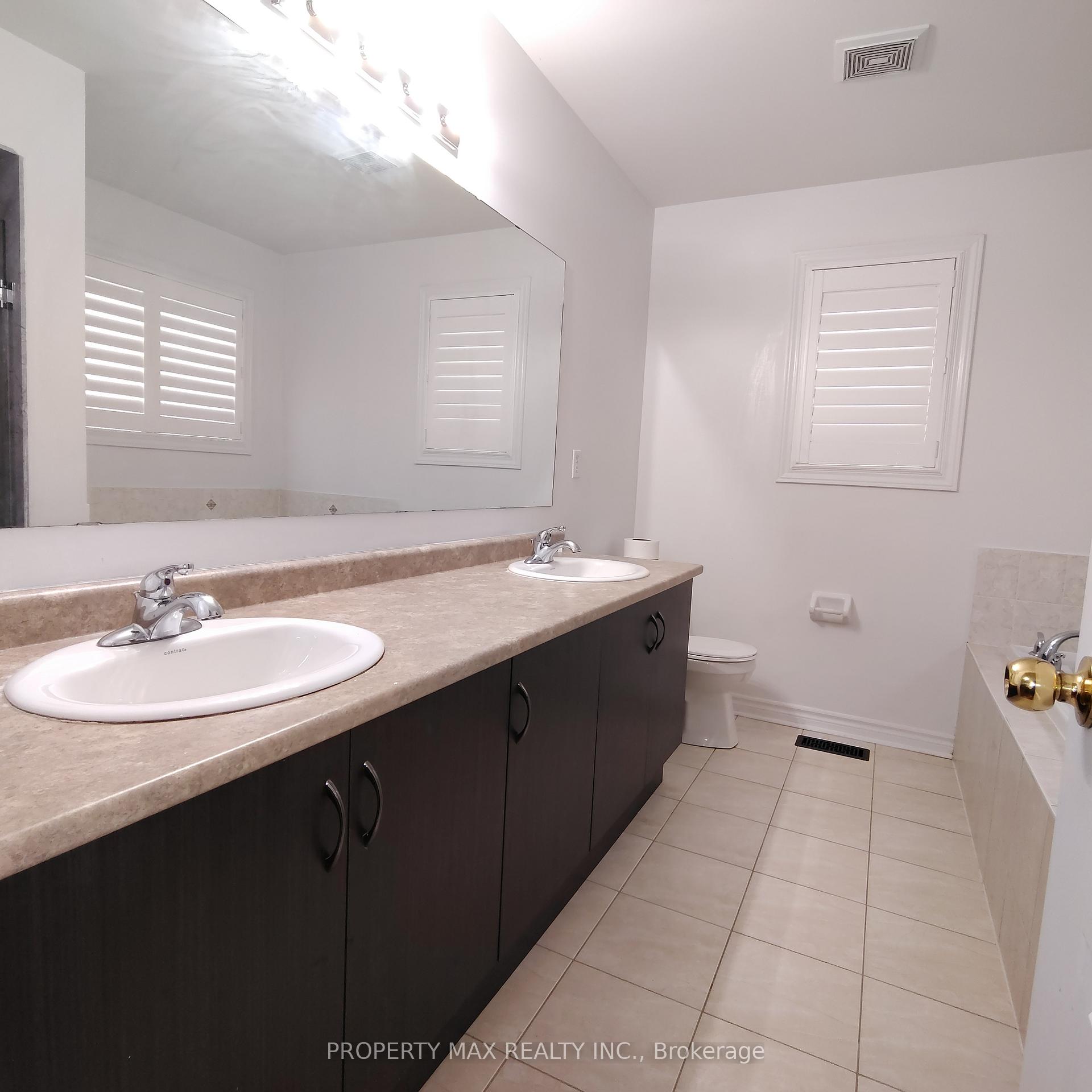 Photo 15 of 1517 Dusty Drive, Pickering, Duffin Heights — HOMEH