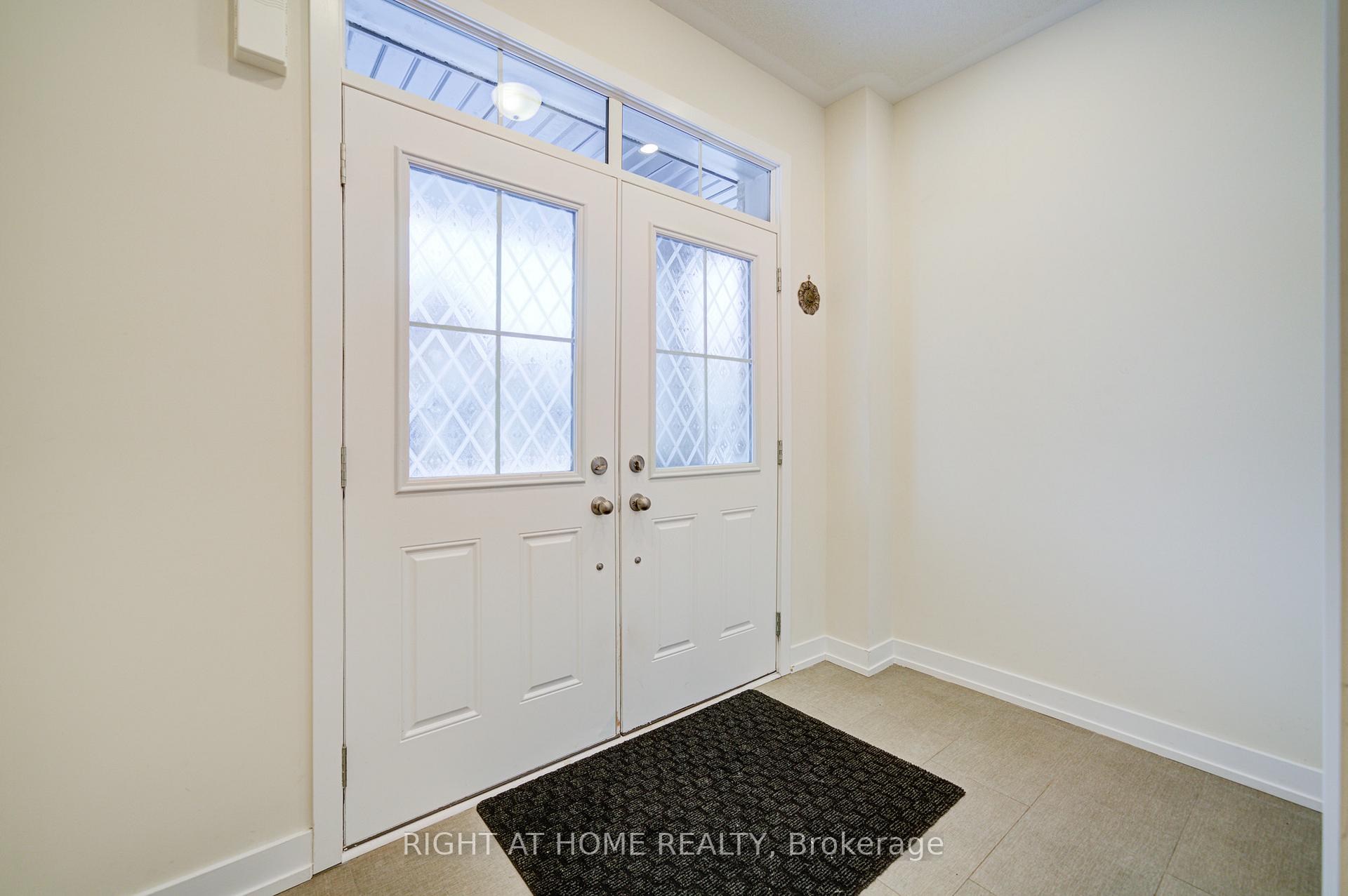Photo 3 of 637 Leatherleaf Landing, Milton, Cobban — HOMEH