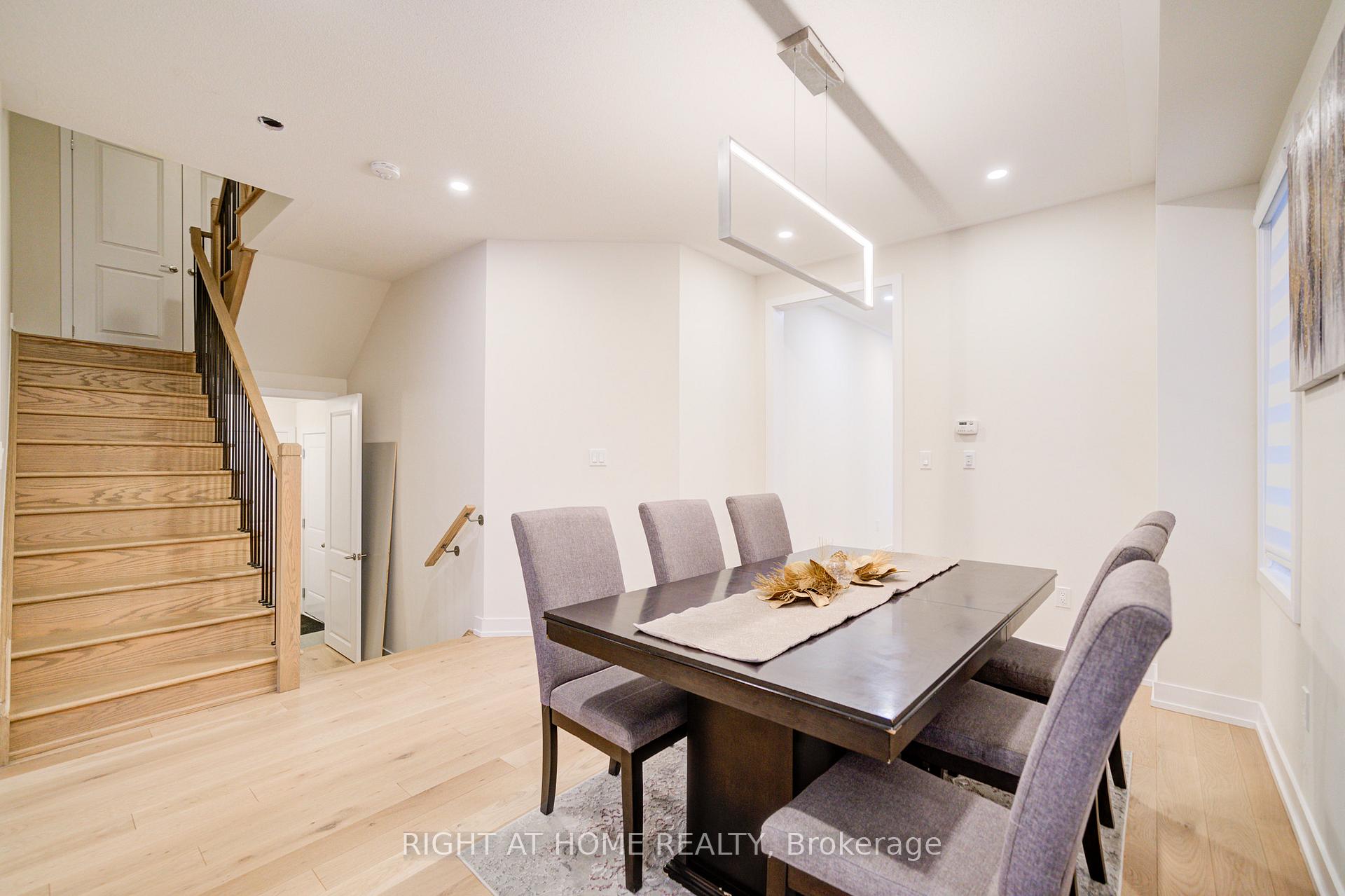 Photo 9 of 637 Leatherleaf Landing, Milton, Cobban — HOMEH
