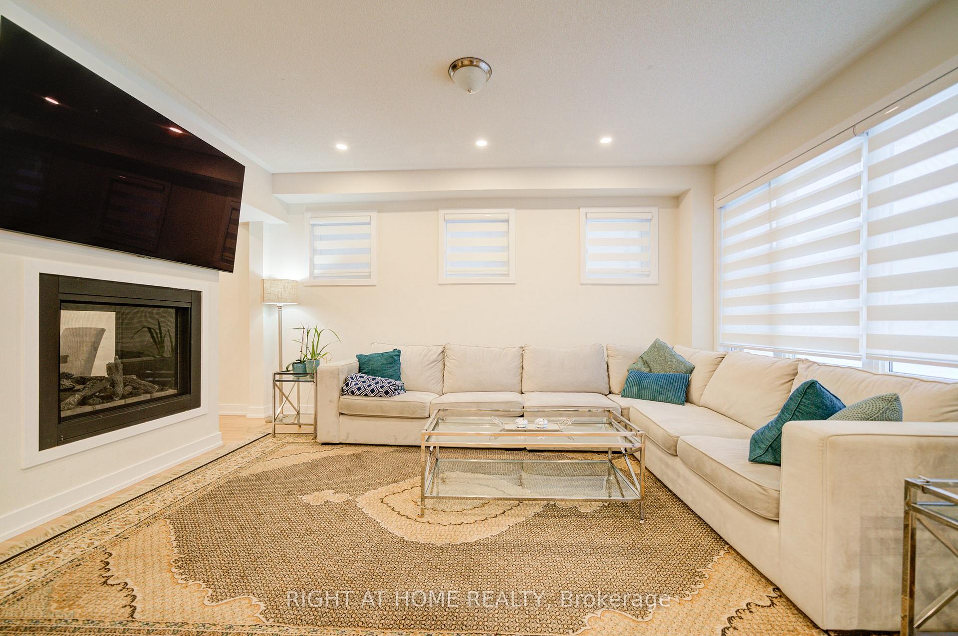 Photo 12 of 637 Leatherleaf Landing, Milton, Cobban — HOMEH