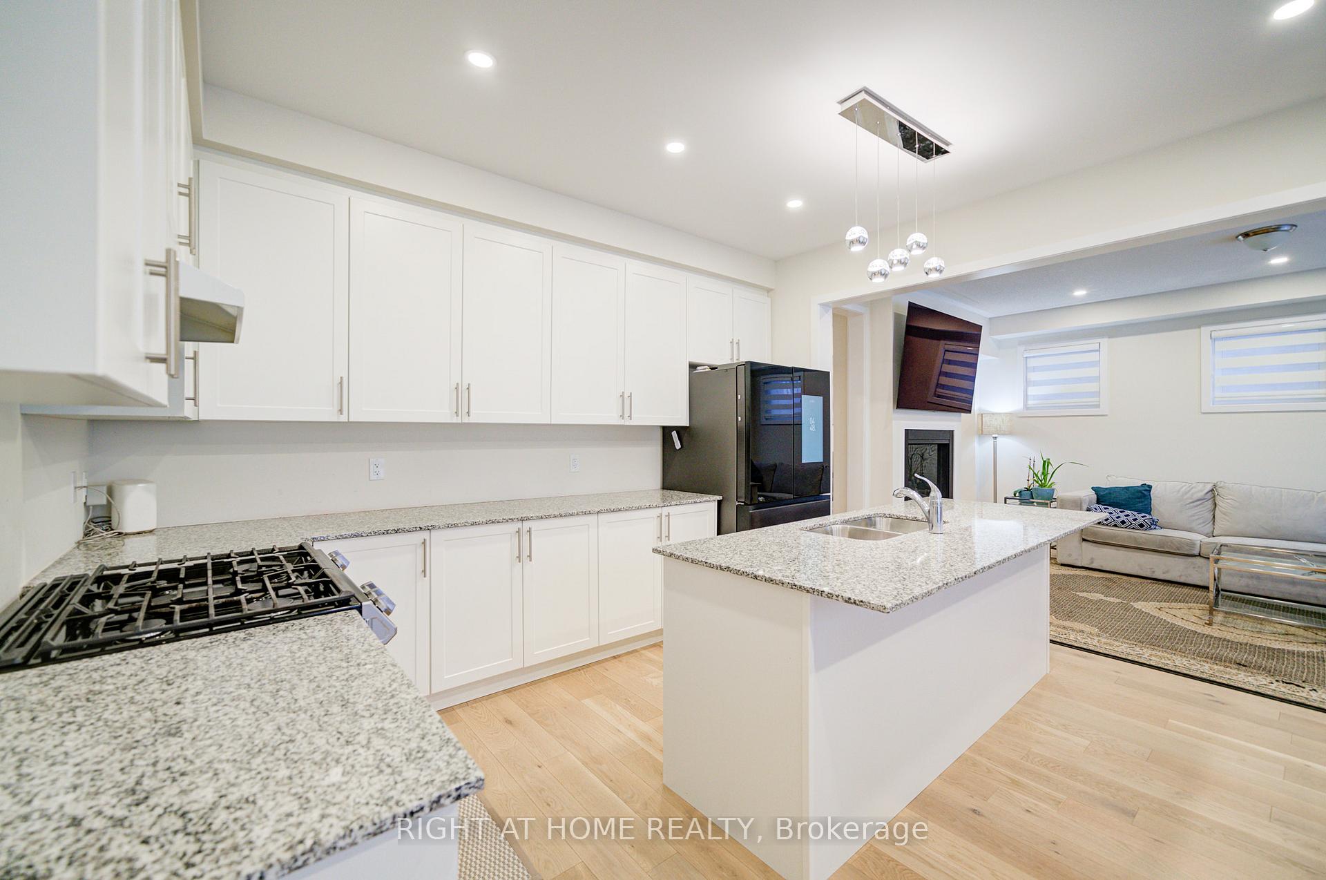 Photo 17 of 637 Leatherleaf Landing, Milton, Cobban — HOMEH