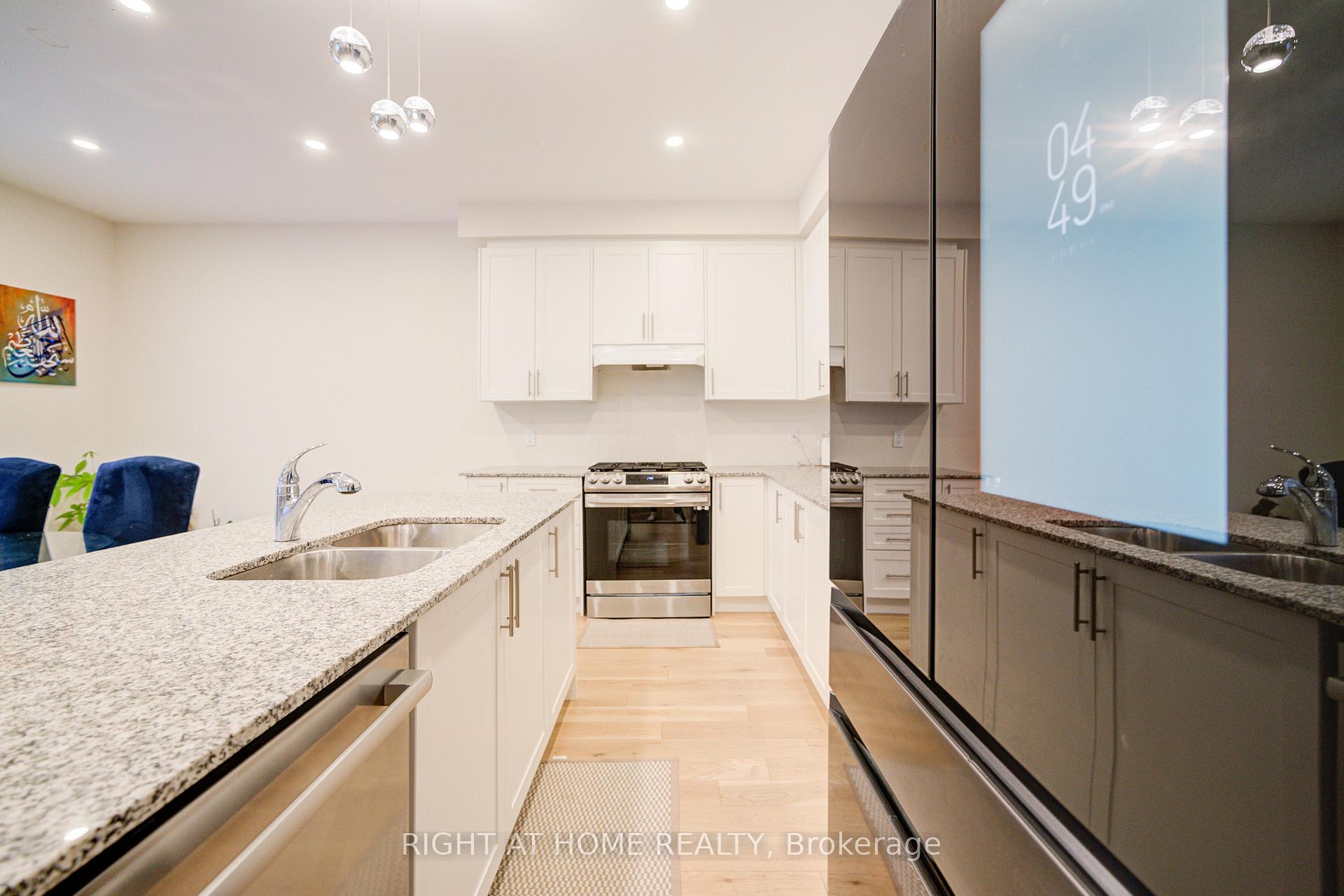 Photo 19 of 637 Leatherleaf Landing, Milton, Cobban — HOMEH