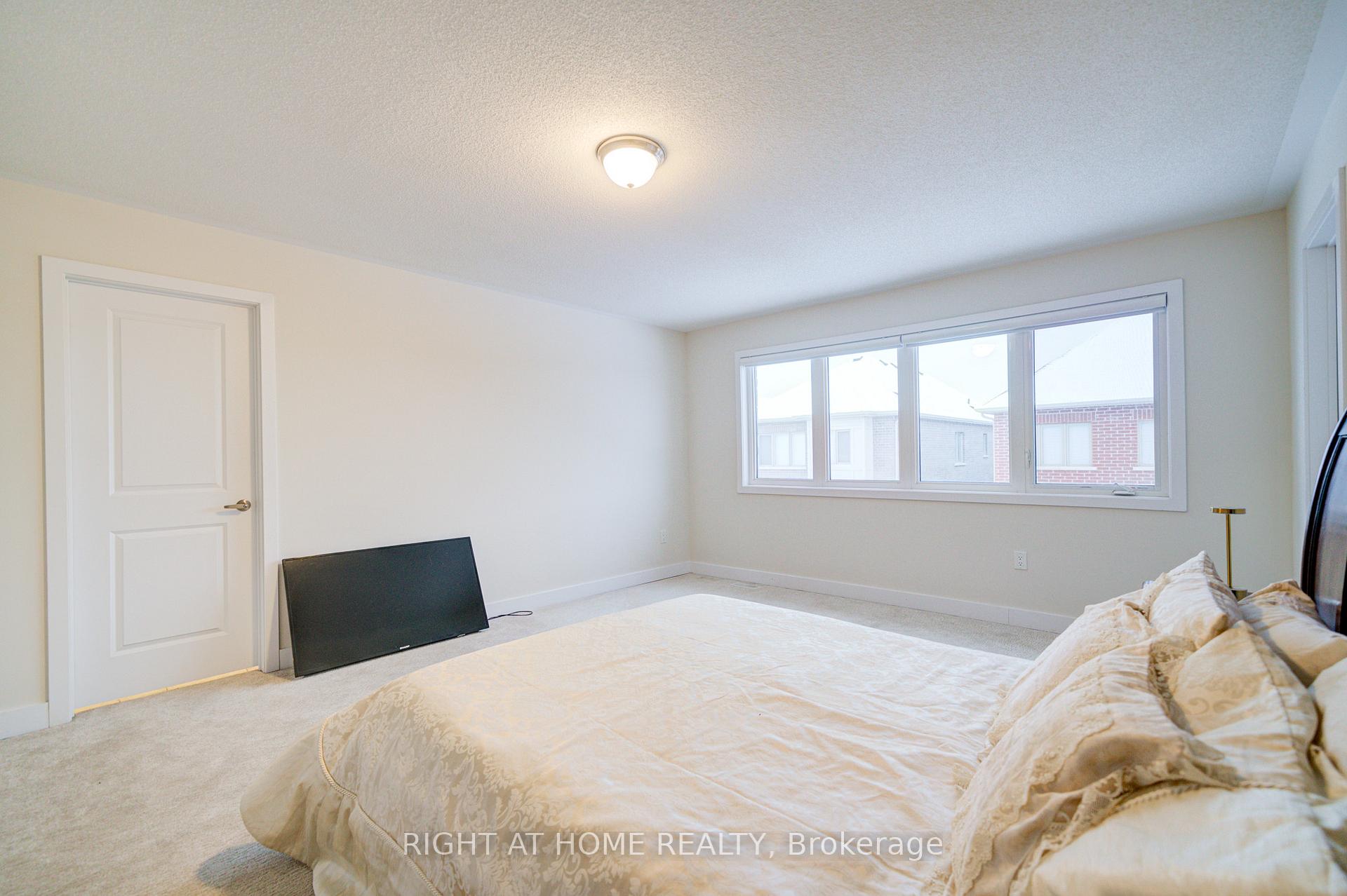 Photo 28 of 637 Leatherleaf Landing, Milton, Cobban — HOMEH