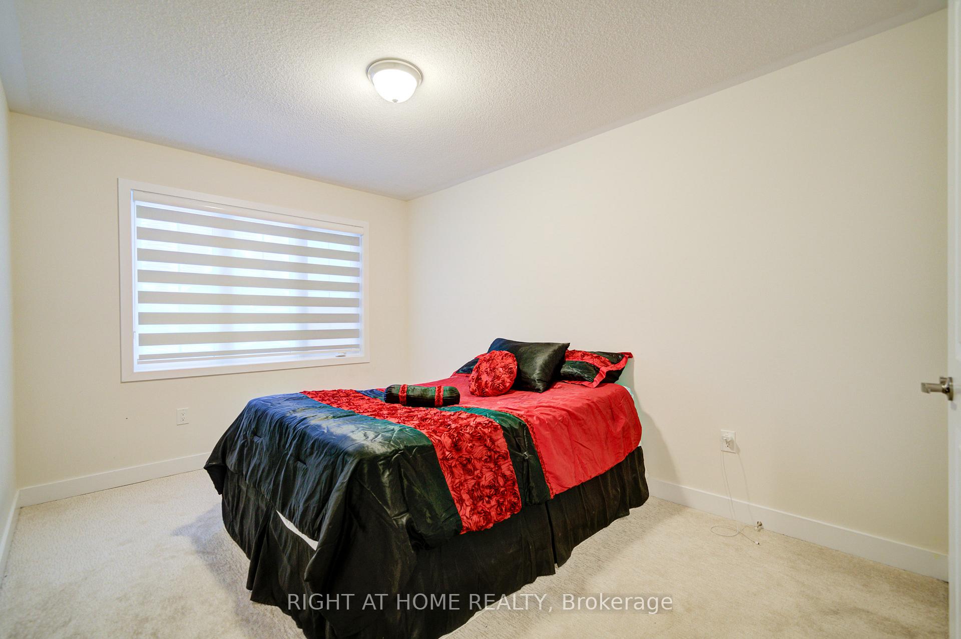 Photo 42 of 637 Leatherleaf Landing, Milton, Cobban — HOMEH