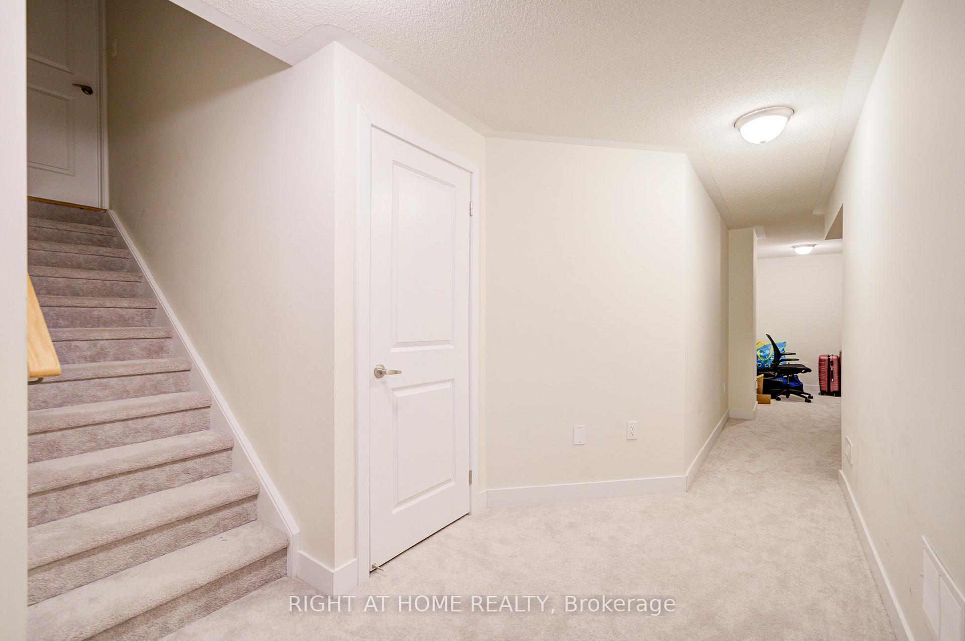 Photo 44 of 637 Leatherleaf Landing, Milton, Cobban — HOMEH