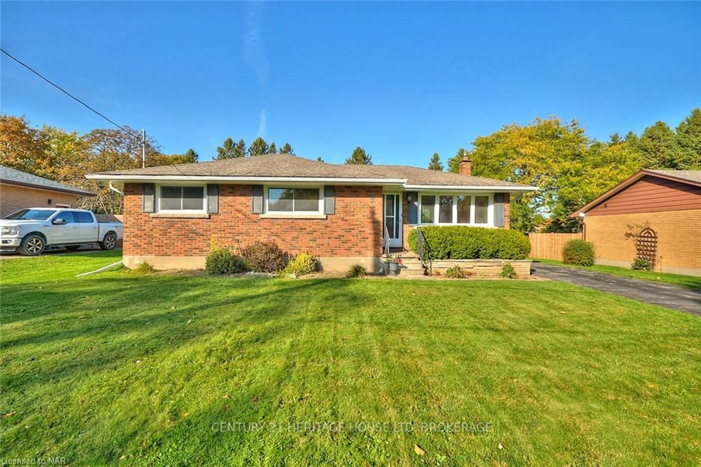 Photo 3 of 5 Cherrywood Avenue, Pelham, Fonthill — HOMEH