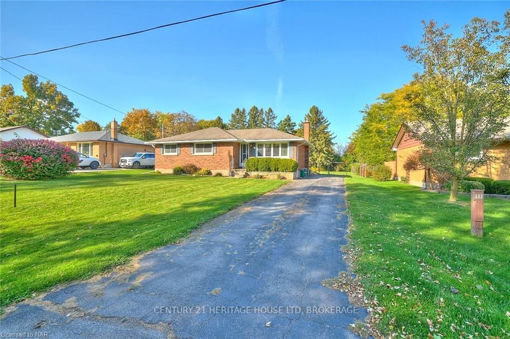 Photo 2 of 5 Cherrywood Avenue, Pelham, Fonthill — HOMEH